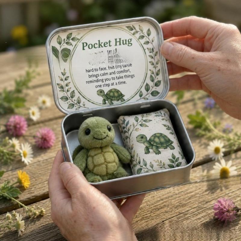 Fashionable Portable Personalized Creative New Hug Plush Keepsake Tin, Pocket Memorial Iron Box Gift, Unique Souvenir Container