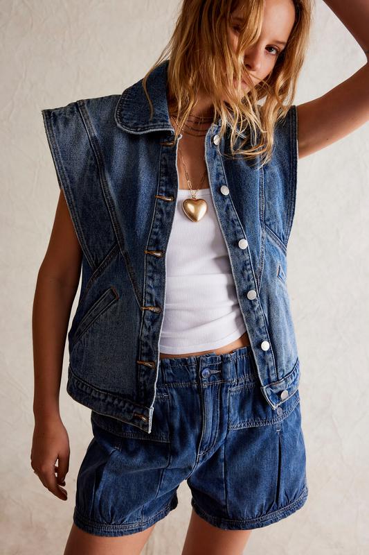 Elengatine Bohemian Style Vintage Cool Denim Vest for Lady Minimalist Rounded Collar Wide Shoulders Slit Pockets Button-front Closure Basic Casual Fitted Denim Jacket Coat Women's Chic Winter Wear