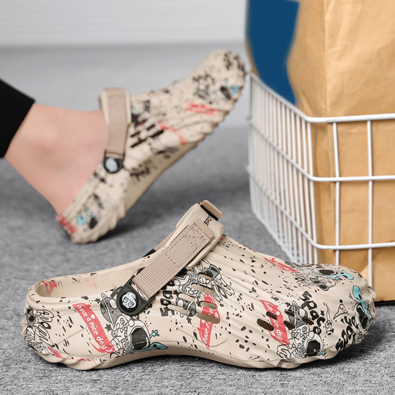 Men's Cave Shoes 2026 New Summer Outdoor Beach Shoes Sports Baotou Slippers Soft Sole Comfortable Wade Sandals