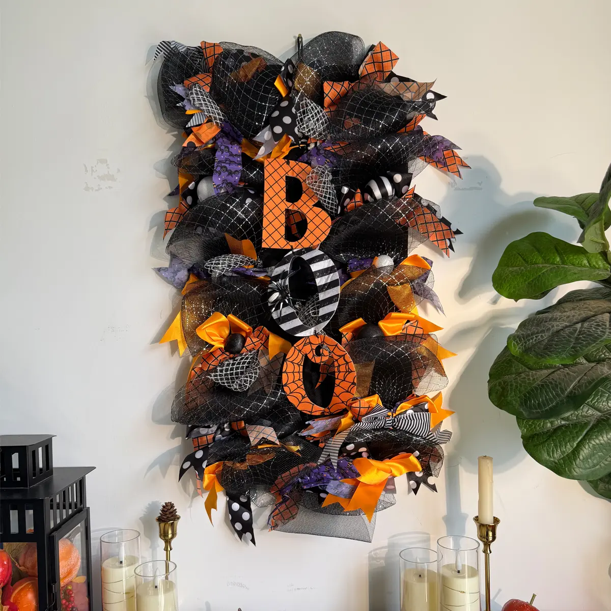 Halloween Wreath for Front Door, Halloween Sign Front Door Wreath, Pumpkin Skulls and Sign, Black and White Front Door Wreath Porch Decor, for Home Halloween Indoor Outdoor Decoration