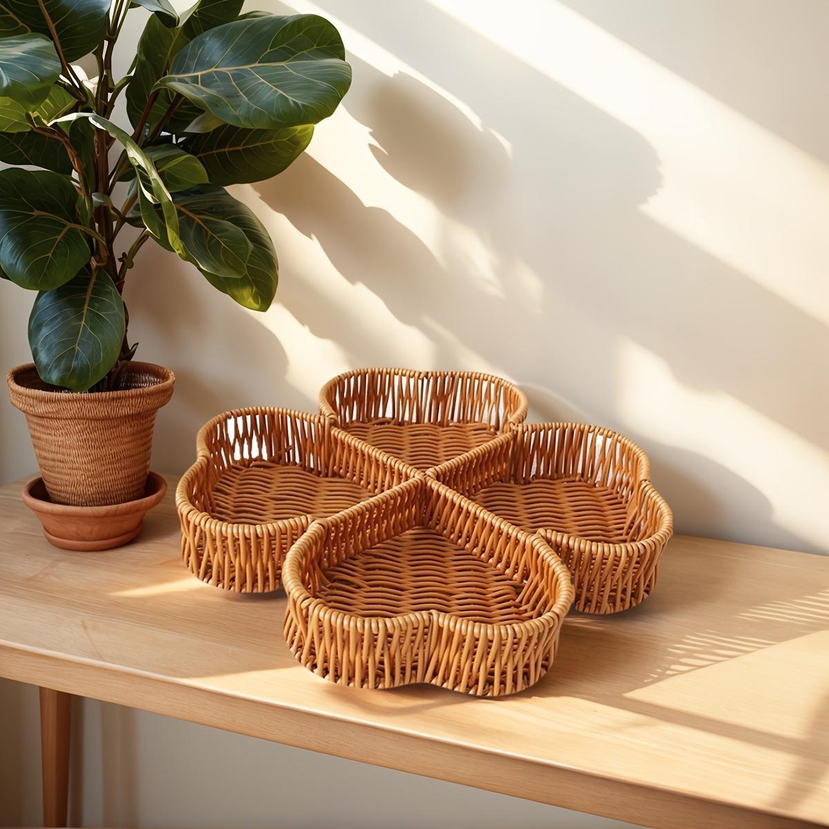 1pc of a Reinforced Lucky Four-Leaf Clover Segmented Handmade Woven Tray, Made of Lightweight Luxury Imitation Rattan PP Material, Suitable for Item Storage Basket/Tray, Elegant Home Decor Display Rack. Ideal for Living Rooms, Camping, Shelf Baskets