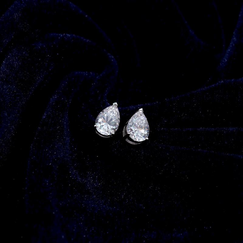 Pear Cut Stud Earrings D Color VVS Synthetic Moissanite Stud Unisex Earrings Birthday Anniversary Mother's Day Gifts for Men Women