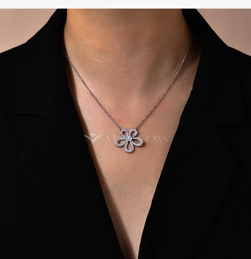 Flower Shape D Color Synthetic Moissanite Necklace  Fashion design for Women Girls Romantic Gift Fine Jewelry N034