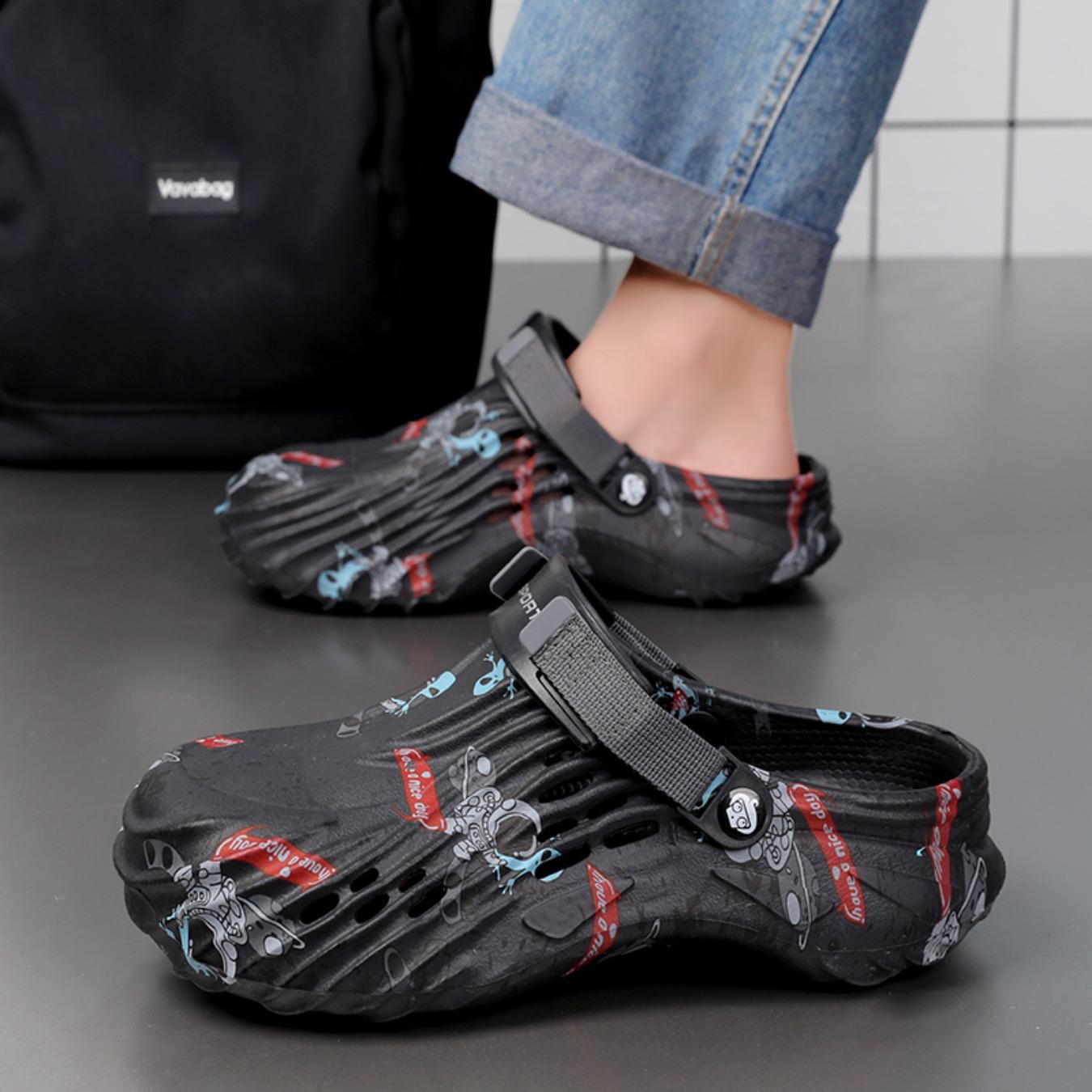 Men's Cave Shoes 2026 New Summer Outdoor Beach Shoes Sports Baotou Slippers Soft Sole Comfortable Wade Sandals
