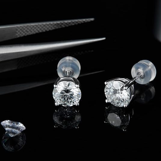 [Pure Love] Four Claws Stud Earrings 0.5/1/2/3/5 Carats Synthetic Moissanite Stud Earrings Gifts for Men Women Birthday Anniversary Party Gifts  Sparkling  925 Sterling Silver with 7 Layer 18K White Gold Plated Hypoallergenic Round D Color VVS1 Clarity