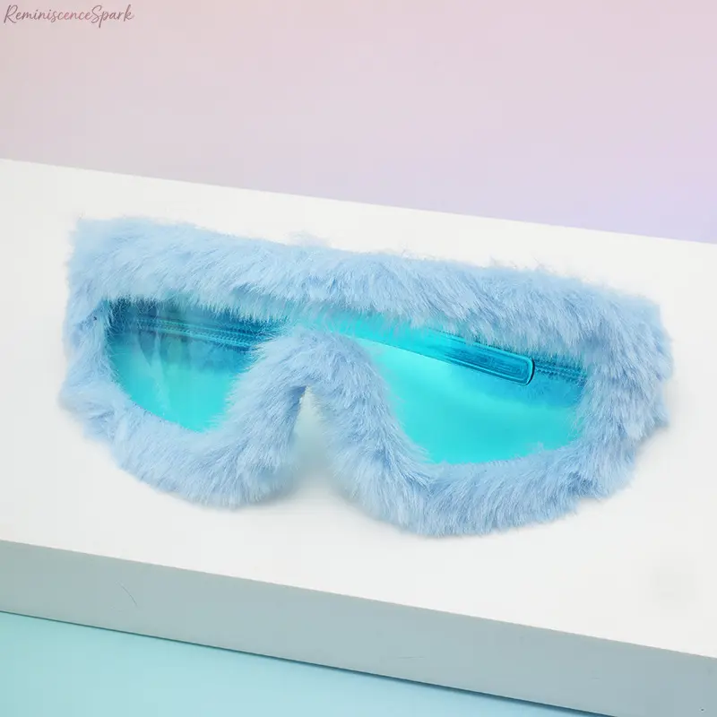Unisex Y2K Fuzzy Wrapped Oversized Sunglasses, Plush Plastic Frame Decor Eyewear, Viral Winter Fashion Costume Shades, Statement Accessory For Club Nights, Holiday Parties, Street Styling, Winter Outfits & Festival Cosplay