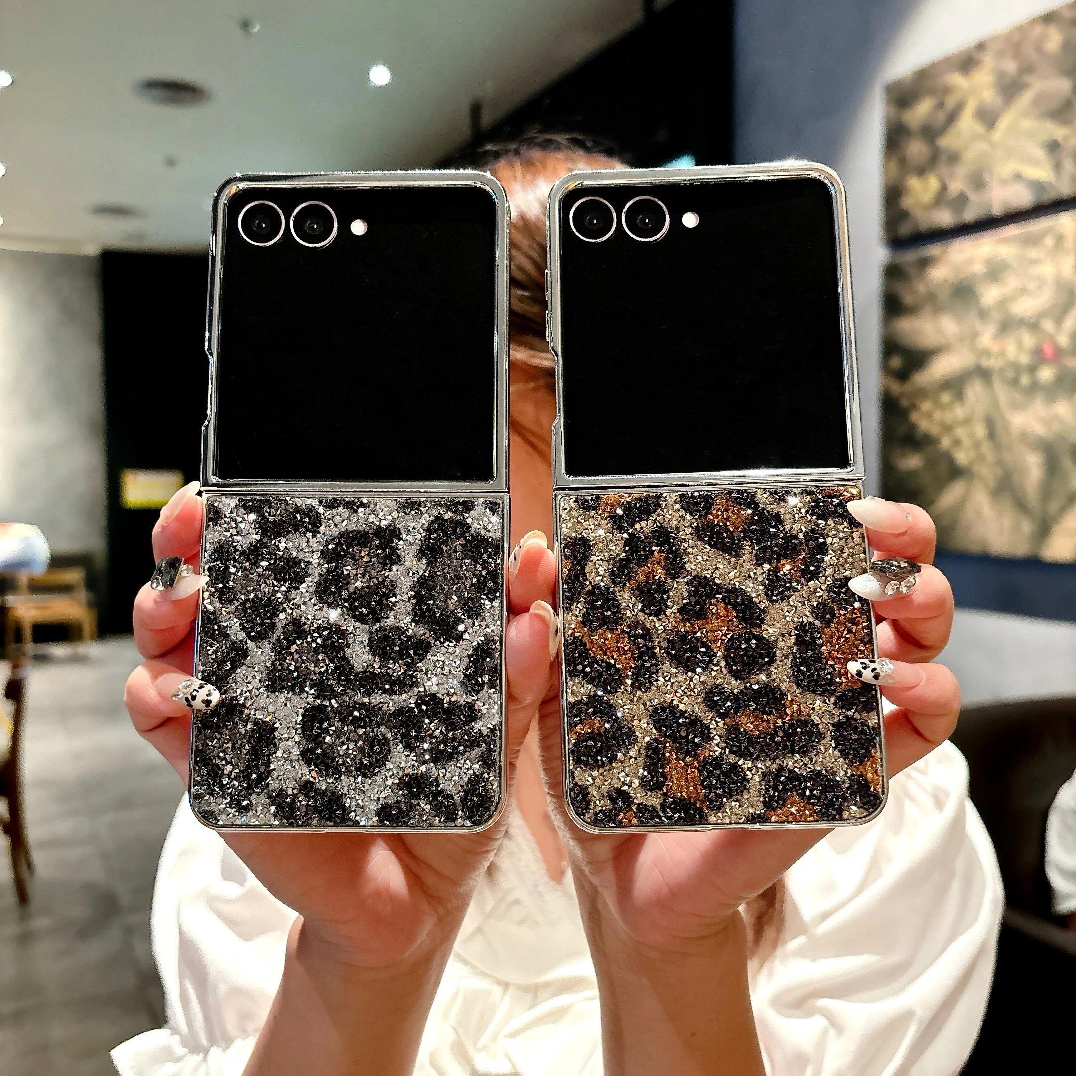Luxury leopard pattern For Samsung Galaxy Z Flip 3 4 5 6 7 5G Unique  Diamond Glitter Phone Case Cover