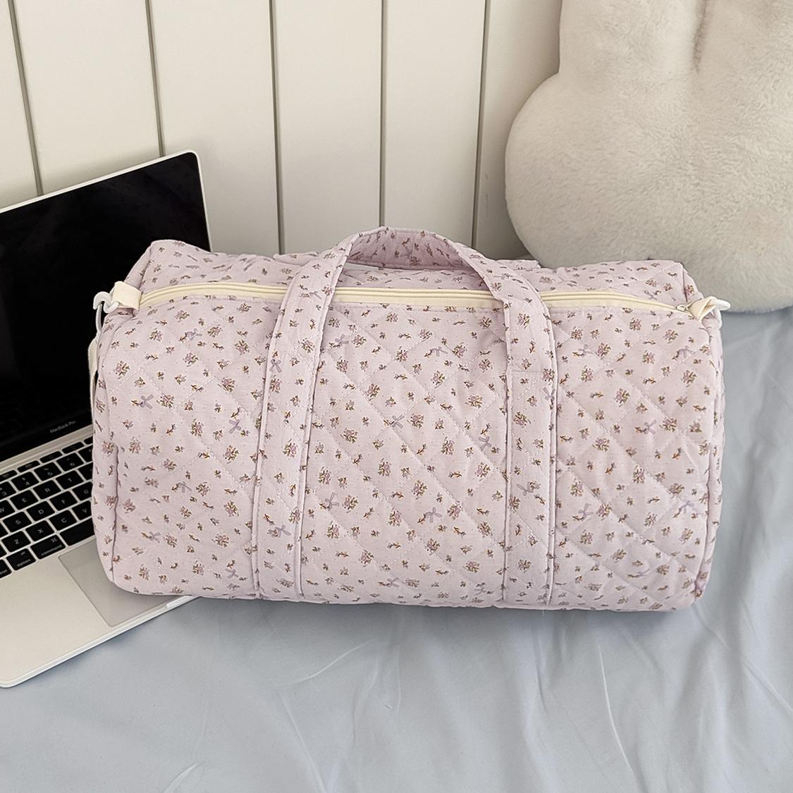 Instagram-style floral print soft quilted patchwork travel bag/gym bag with zipper; soft fabric weekend travel bag suitable for women.