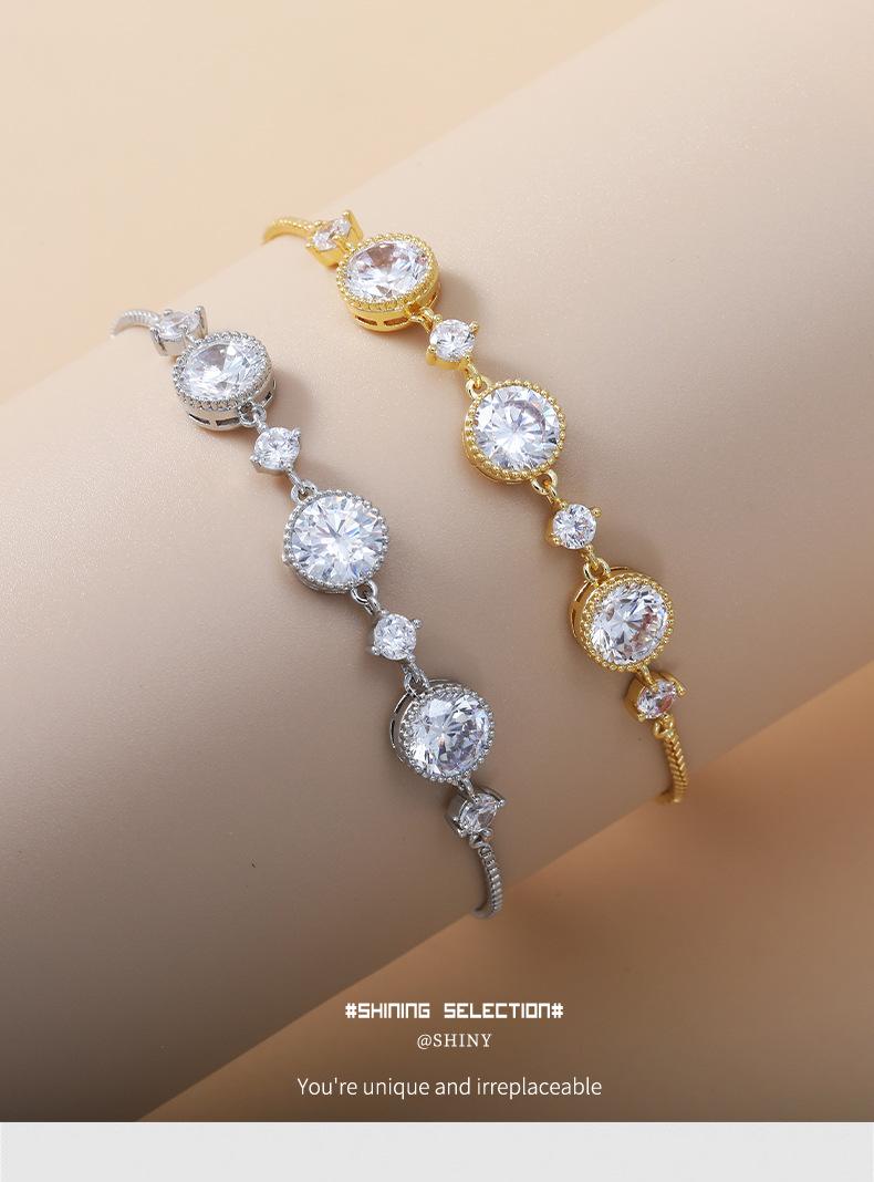 Light luxury style exquisite high-end champagne gold round zircon bracelet, new niche fashion women's hand accessory with pull-string design