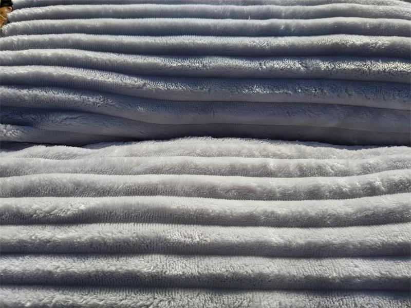 Large / Extra large dog bed ,Washable , Removable Cover , Flannel super soft Dog Crate Beds Fulffy Comfy Kennel Pad Anti-Slip Pet Sleeping Mat