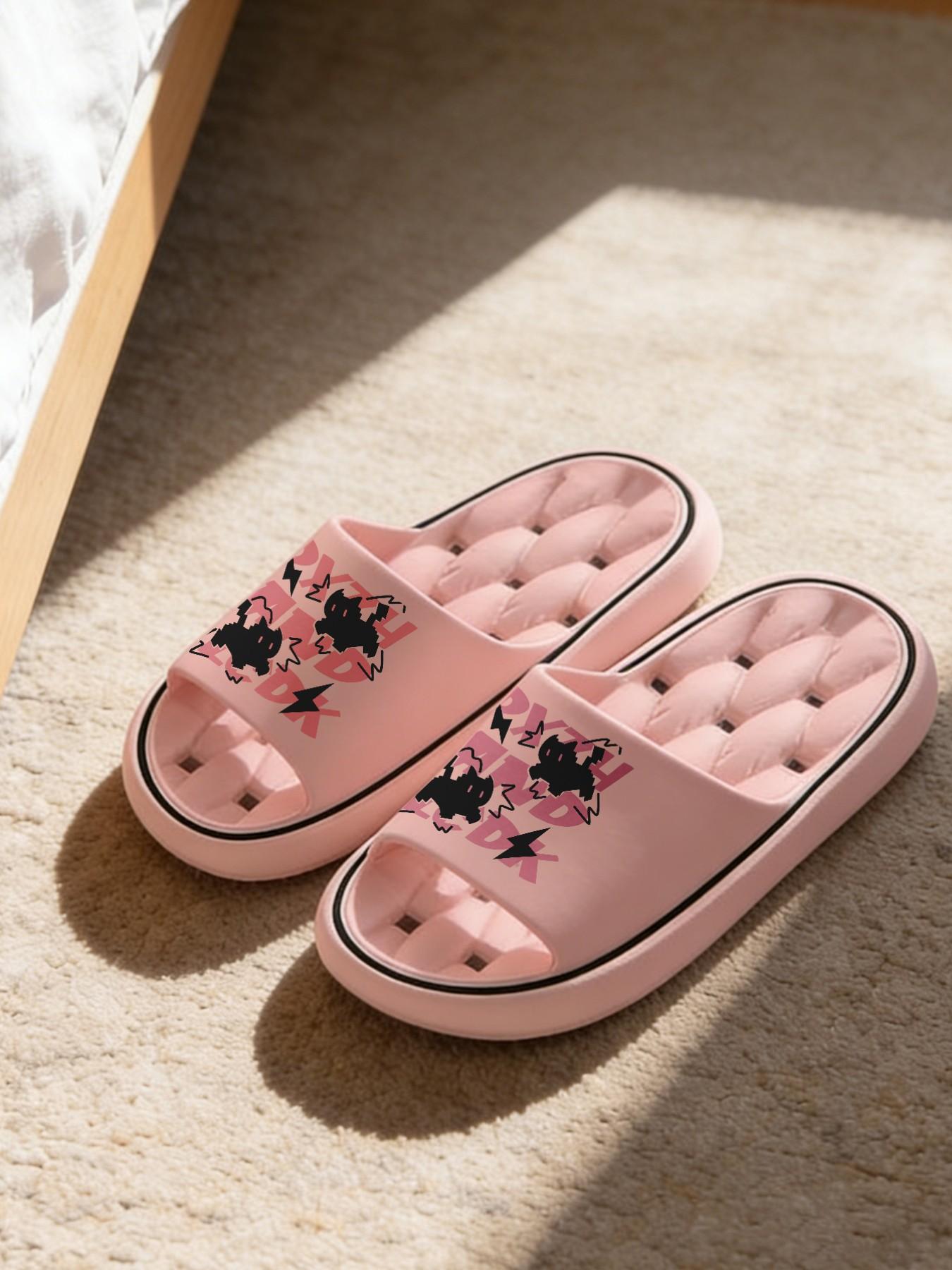 1 Pair Trendy Black Cat Letter Printed Hollow Massage Thick Sole Slippers, Sweet Cool Y2K Style, Non-slip Soft Sole, Quick-dry, Indoor & Outdoor Dual-use, Open Toe Slides, Casual Slippers