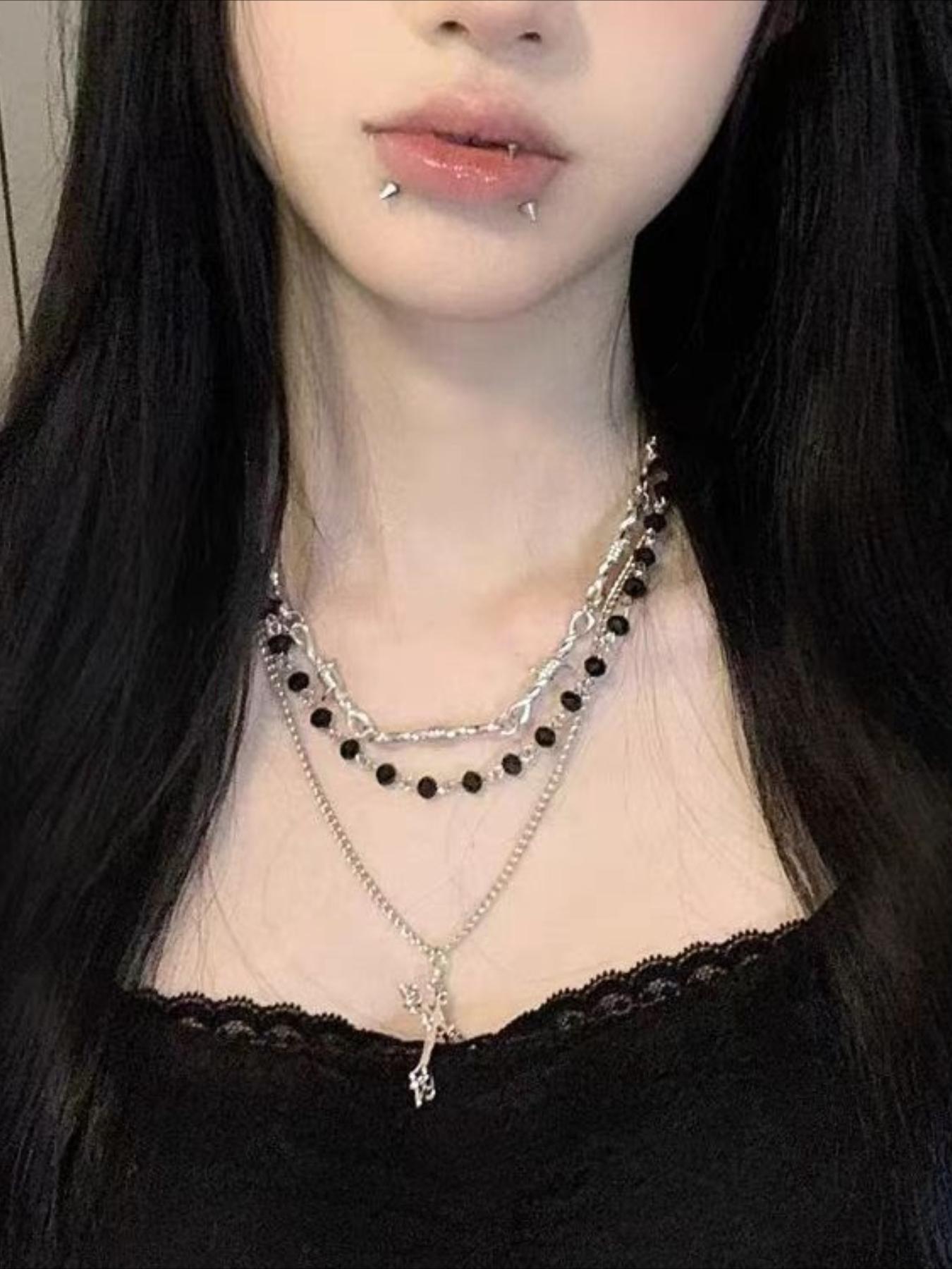 Gothic Punk Cross Pendant Necklace Set, Vintage Beaded Thorn Chain Jewelry for Women, Halloween Party Accessories