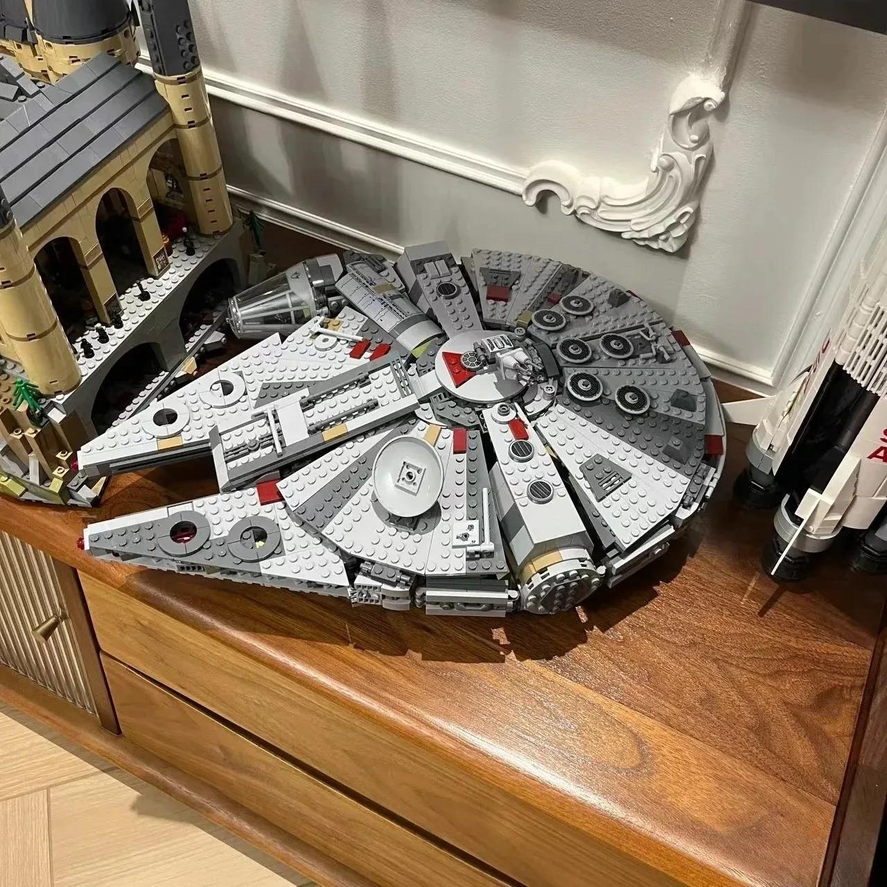 1381 Pieces Space Millennium War Ship Set, Falcon Alien Mini Model Kit, Building Blocks Toy for Adults and Kids, Holiday Gift