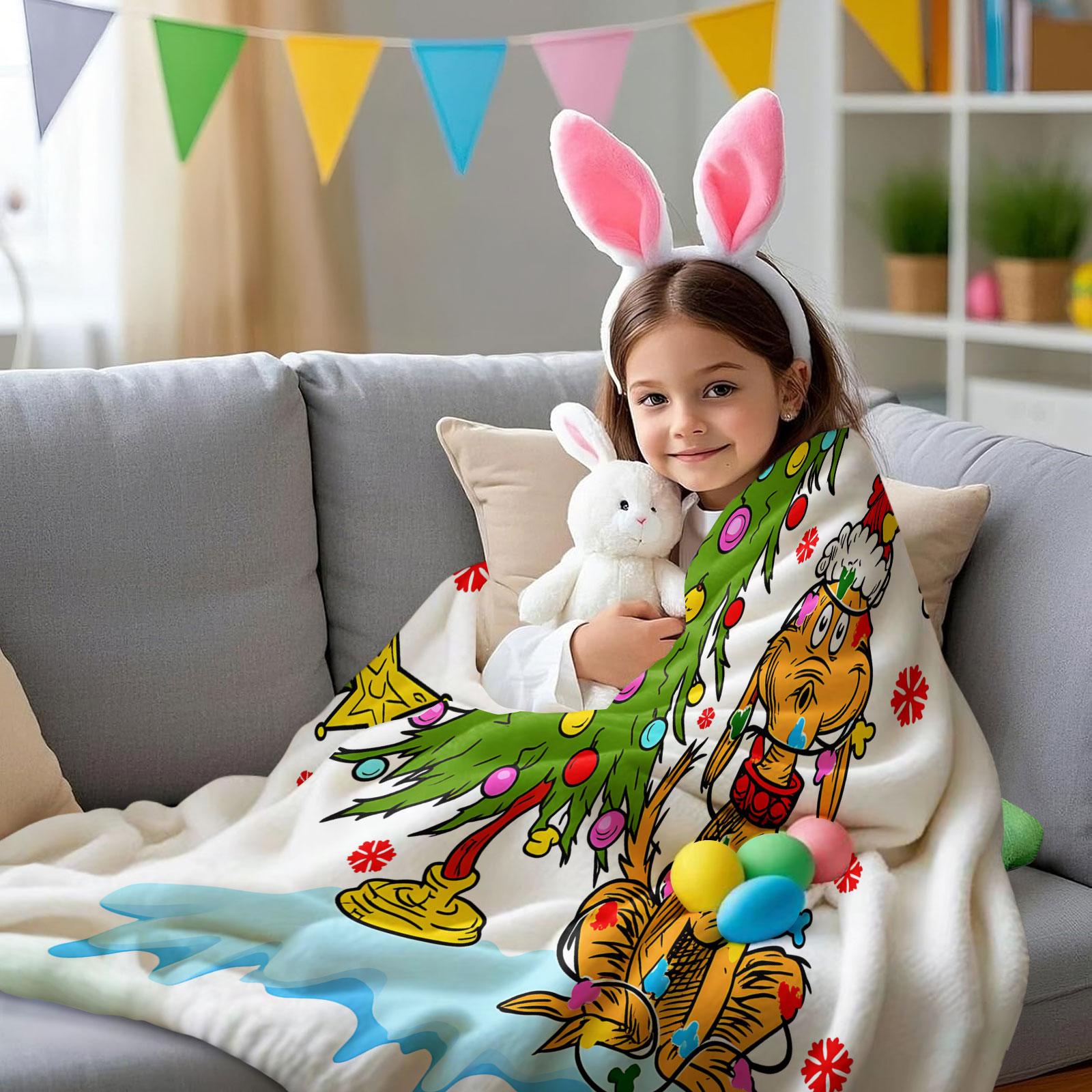 Christmas Theme Flannel Sofa Bed Blanket, Christmas Tree and Dog Grinch Pattern Plush Cover, Soft Smooth Thick Dense, Suitable for Who Love Christmas and Childlike Whimsy, Perfect Gift Choice or Self Use