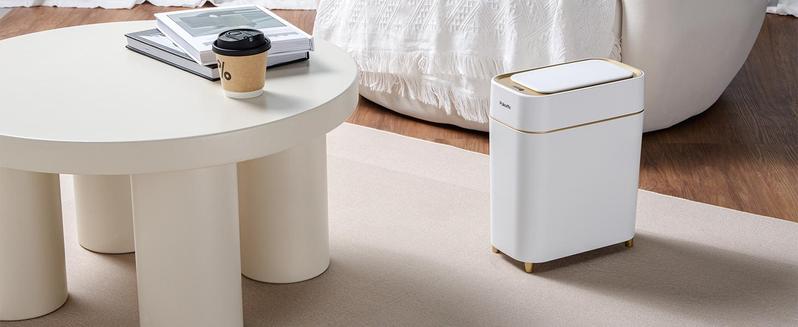 Pukomc Touchless Automatic Trash Bin – Wave or Knee-Operated, Quiet Lid, Detachable Liner, Battery-Powered for Home/Office.