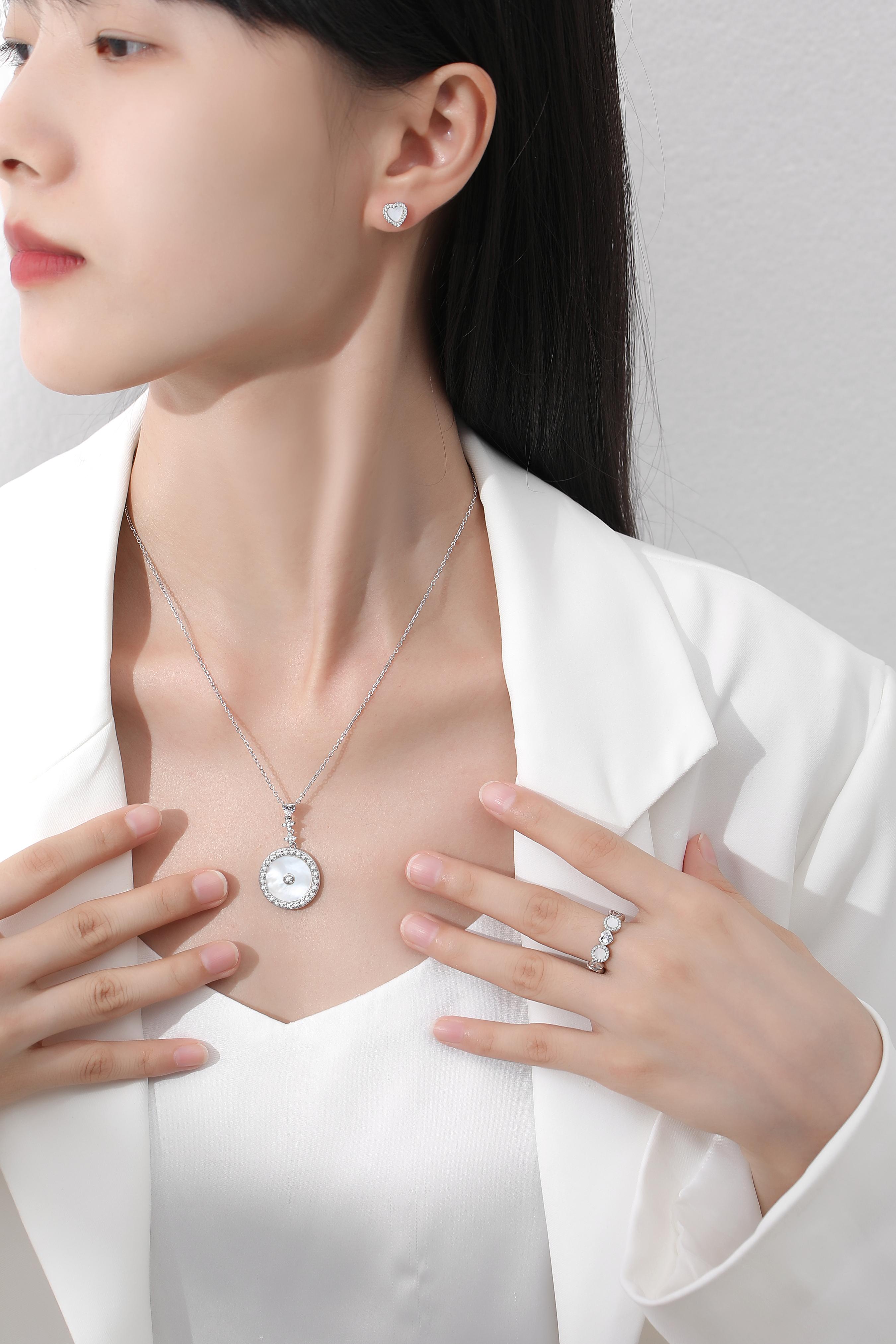 DW-AP Venus 925 Silver Pendant For Women