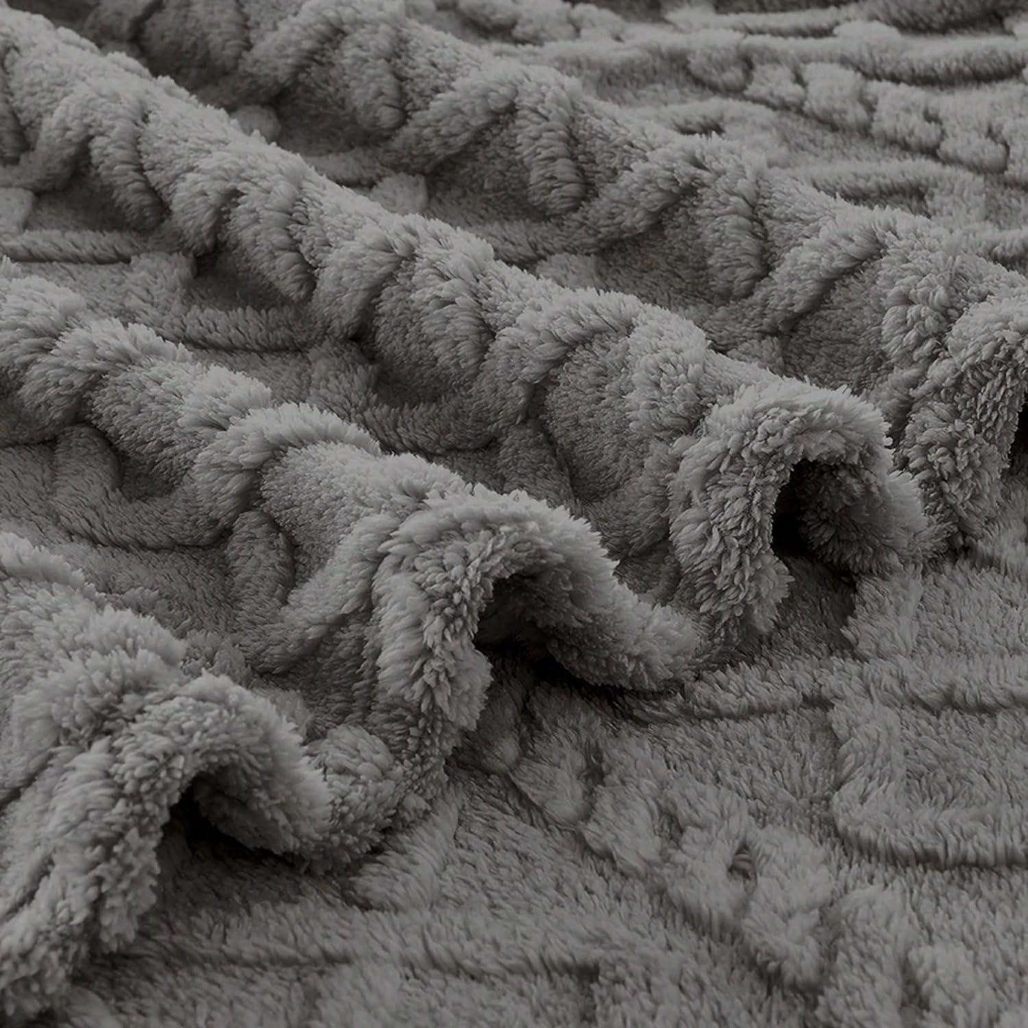 Ultra Soft Plush Cashmere Sofa Blanket, New Decorative Solid Lightweight Flannel, Comfortable Warm Microfiber Woolen Blanket