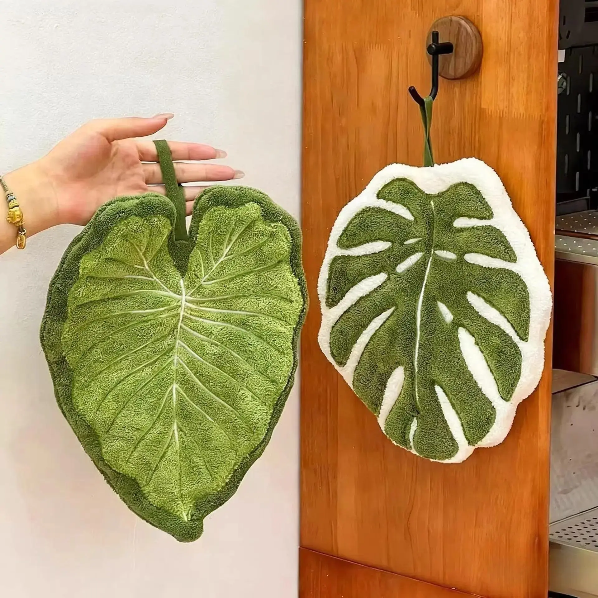Viral Monstera Hand Towel, Aesthetic Hanging Coral Fleece Kitchen Towel, Ultra Absorbent Quick-Dry Plant-Themed Hand Drying Towel, Lint-Free Soft Bathroom Hand Towel, Cute Home Decor Must-Have for Kitchen, Sink & Guest Bath