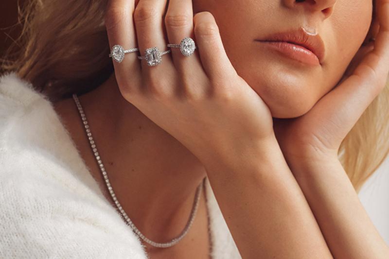 Maxine Classic 2.0ct*2p Cushion Cut Earrings,5A Cubic Zirconia Women's Ring Jewelry,Promise Ring for Daily,Travel,Proposal,Wedding,Birthday,Anniversary