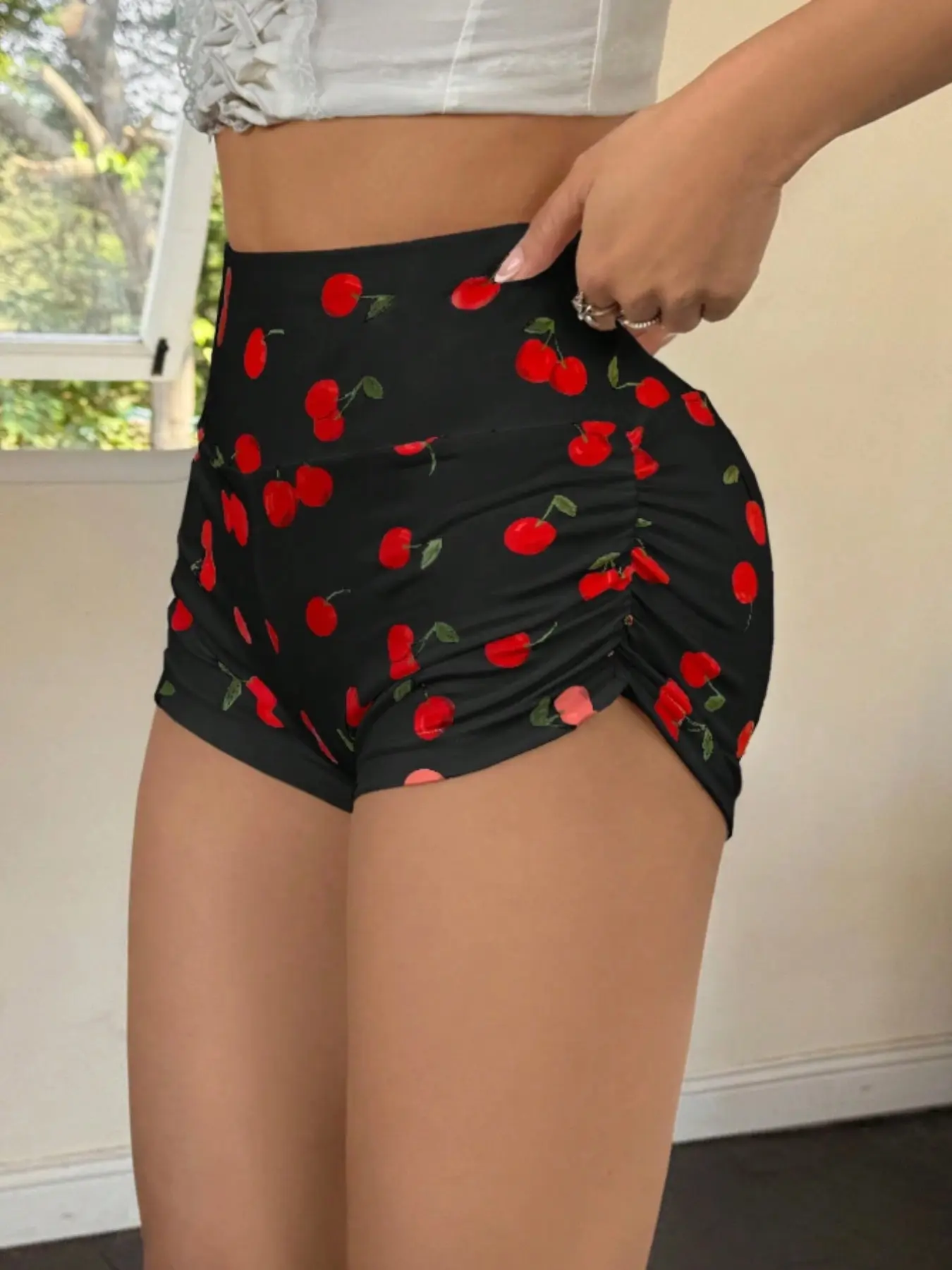 Women's Summer Casual Cherry Print Pleated Slim Fit Shorts, Comfortable and Stylish Short Pants for Daily Wear, Perfect for Warm Weather