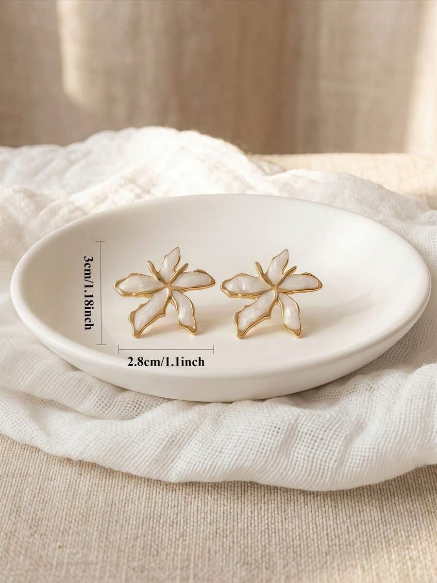2026 New Arrival Enamel Stud Earrings for Women, White & Gold Starfish Flower Bow Statement Earrings, Cute Beach Jewelry Gifts for Girls