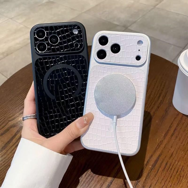 Magnetic crocodile leather pattern instantly changes to 17 shock-absorbing phone case suitable for iPhone 17 16 15 14 13 12 11ProMax Plus Air compatible with MagSafe wireless charging retro simple large window