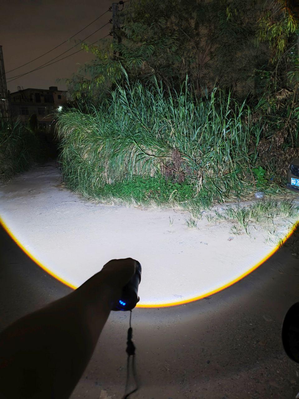 2000LM Durable Alloy High Power LED Flashlight, Portable Emergency Lighting, Zoom Powerful Torch for Outdoor Hiking Patrol Camping