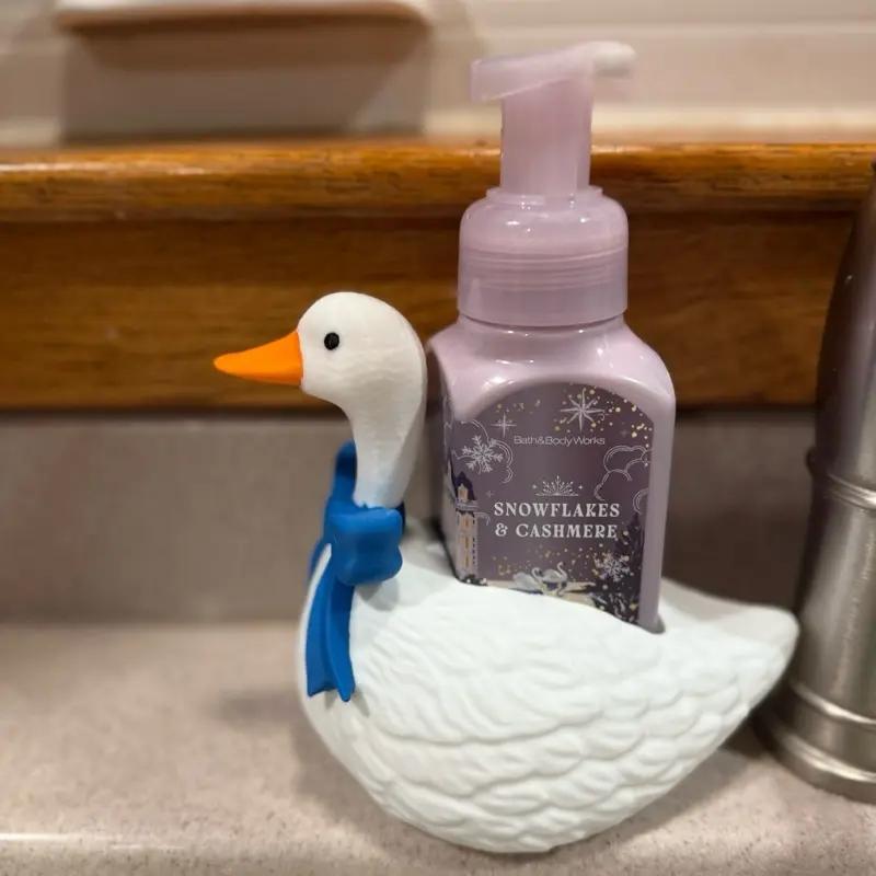 Goose with Bow Soap Holder for Bath and Body Works Foaming Hand Soap, 3D Printed Design, Unique Bathroom Accessory, Durable Material