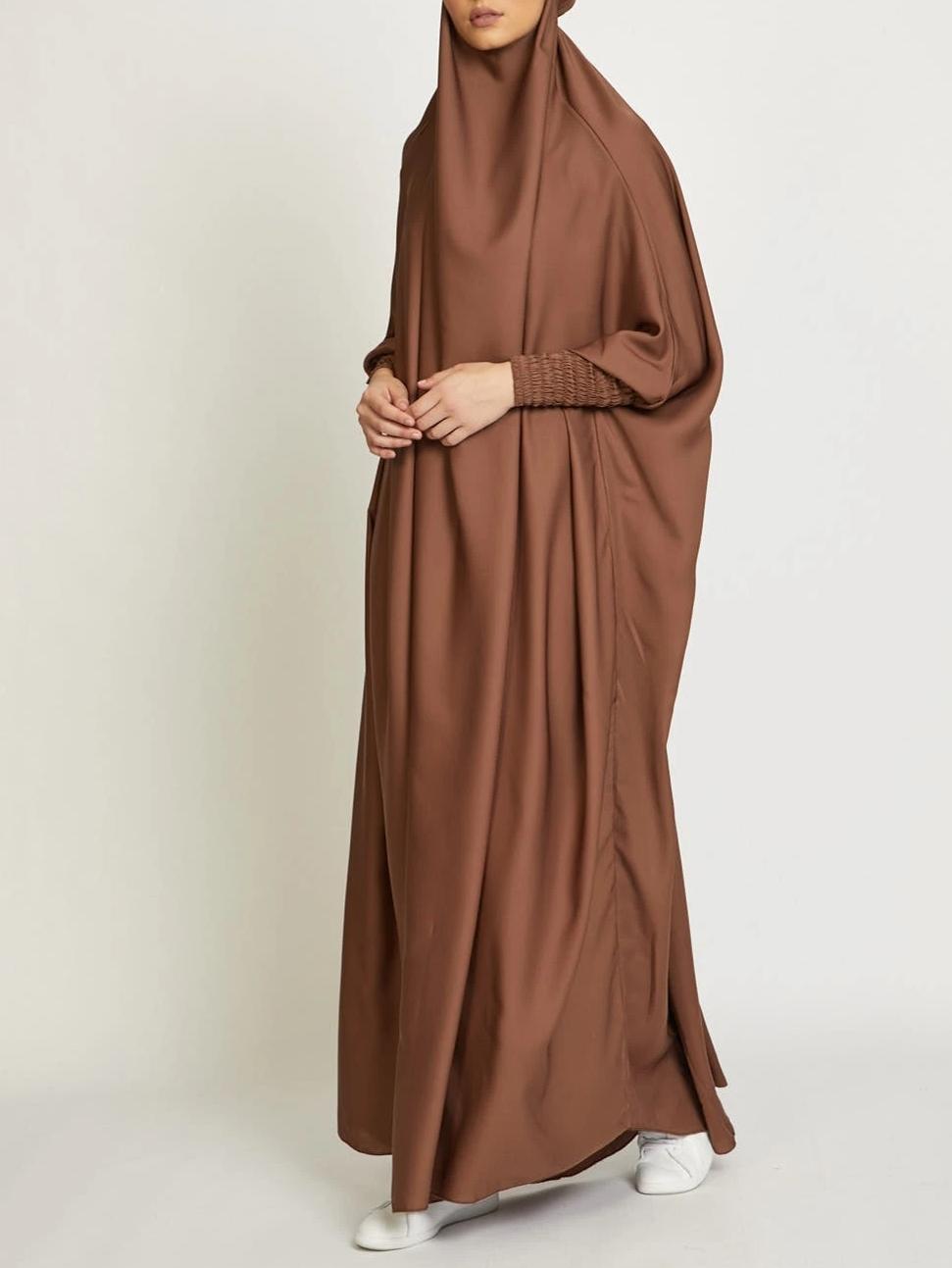 Dubai Turkish Long Robe Dress, Modesty Muslim Thobe, Traditional Arabic Robe, Loose-Fitting Woven Fabric, Moderate Thickening, All Seasons Wear, Elegant Plain Color Design, Modest Muslim Outfits