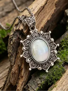 Bohemian Lotus Pendant Necklace, Vintage Design, Casual Everyday Wear, Women's Jewelry, Unique Style, Perfect for All Seasons