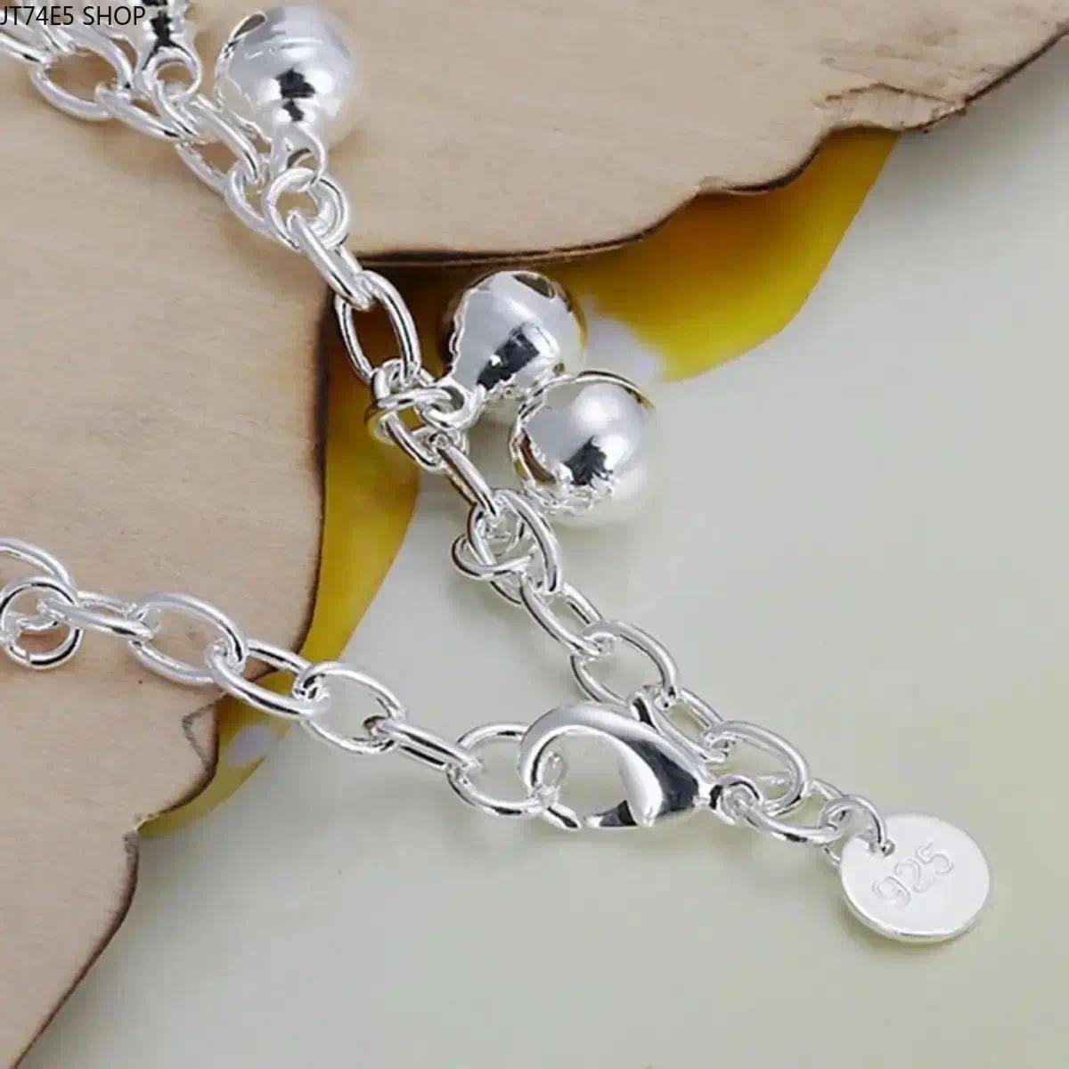 Women's 925 Sterling Silver Charms Bracelet - Exquisite Wrist Chain with Streamlined Jewelry Bracelet Design, Fine Workmanship, Skin-Friendly Premium Fashion Jewelry for Wedding, Party, Daily Wear, Long-Lasting Metallic Luster