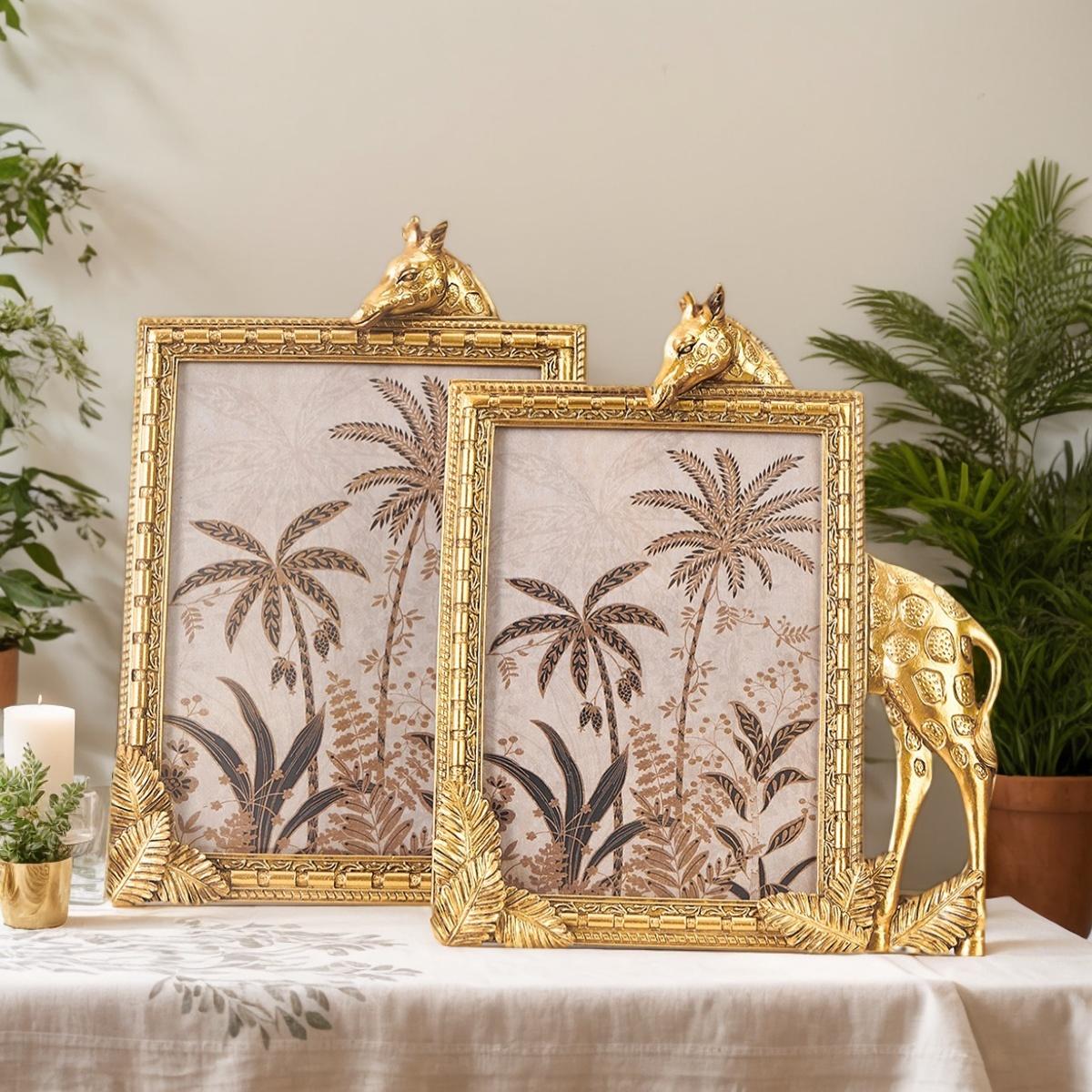 Golden Resin Long Neck Giraffe Decorative Frame, Rectangular Photo Display for Home Decoration, Ideal for Photography Props
