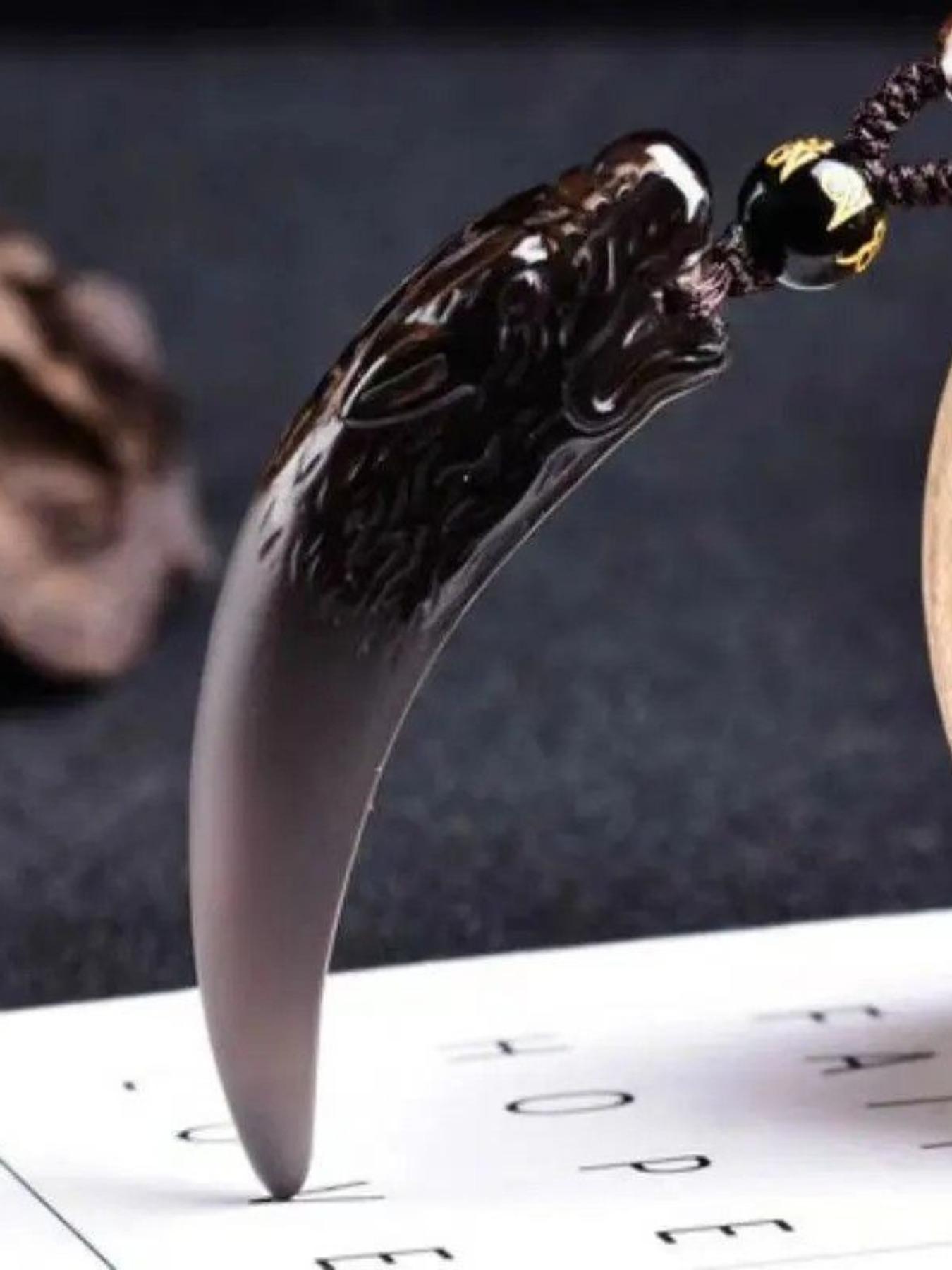 Ice wolf tooth pendant, black rope necklace, male tide summer niche design lanyard accessories