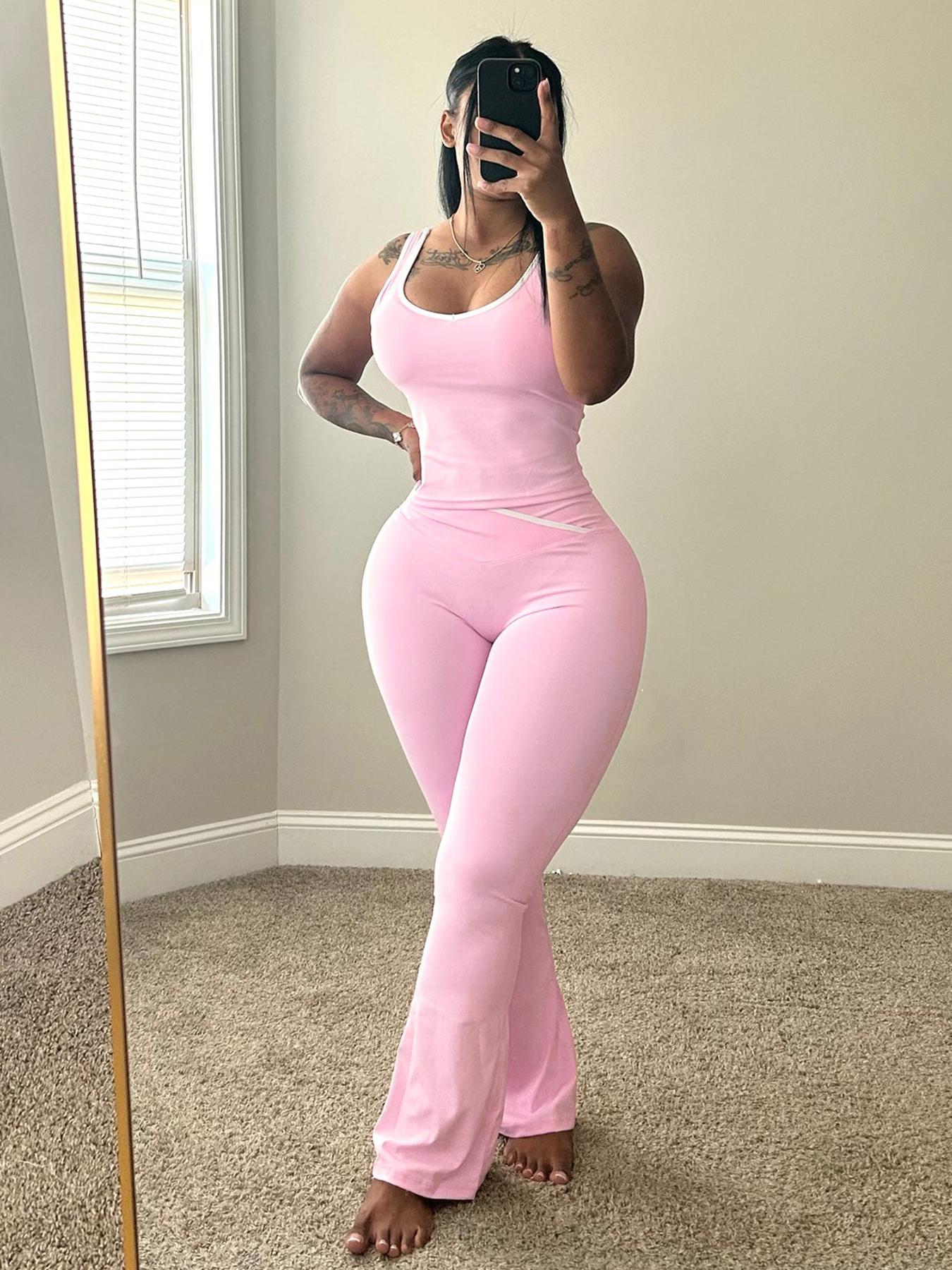 USBoutique Chic Colorblock Crmon Tank &. Dlarod PanteSet | Women's Sleeveless Gym YogaOutfit USBoutique Chic Colorblock Crmon Tank &. Dlarod PanteSet | Women's Sleeveless Gym YogaOutfit