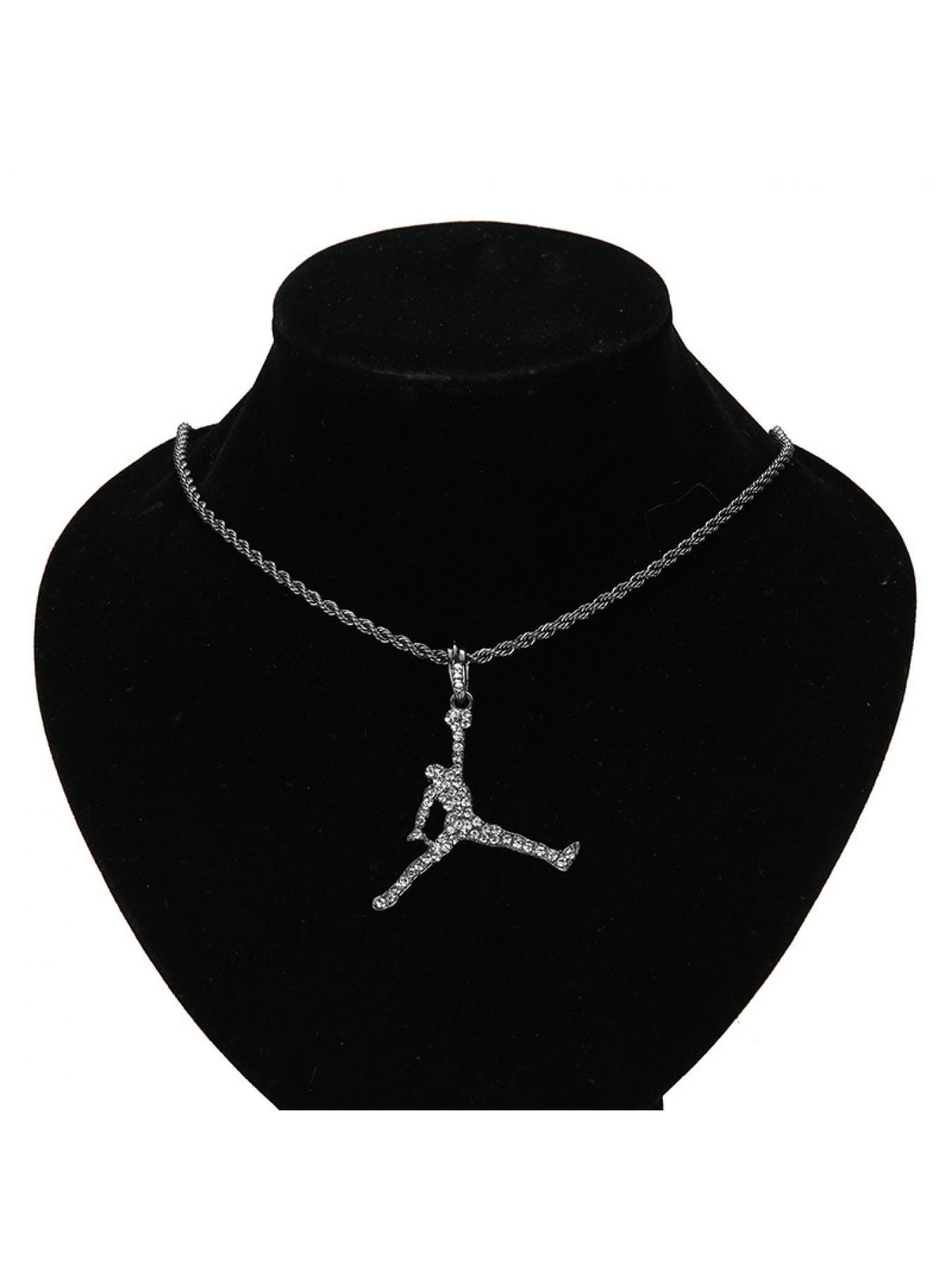 European and American hip-hop personalized portrait pendant with a sporty style, paired with a 3mm twisted chain necklace, men's slam-dunk pendant, vintage accessory