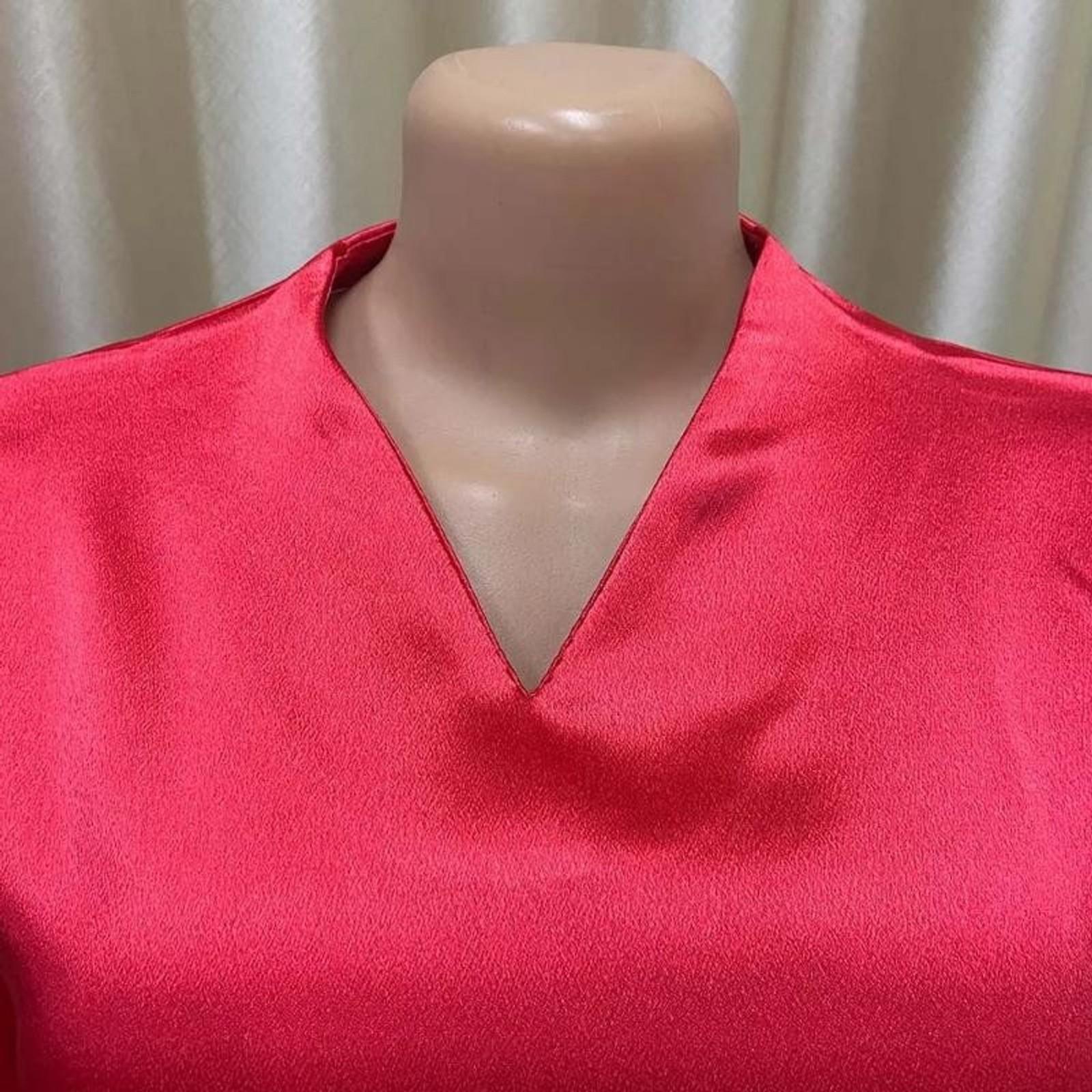 summer spring clothes 2025 new Office Blouse for Women Elegant Stylish V Neck Full Sleeve Front Split Solid Satin Luxury Party Dinner Occasion Shirts Light Top Womenswear Check Gamis Basic Fitted Minimalist Red Blouse_Red