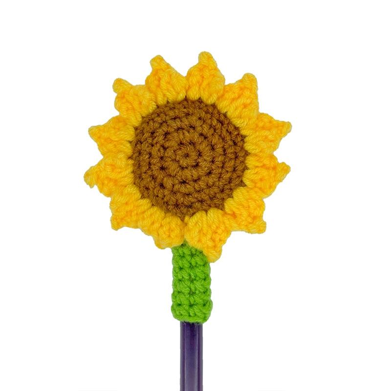 Handwoven sunflower head bouquet potted pen holder, simulated bouquet, preserved flower decoration