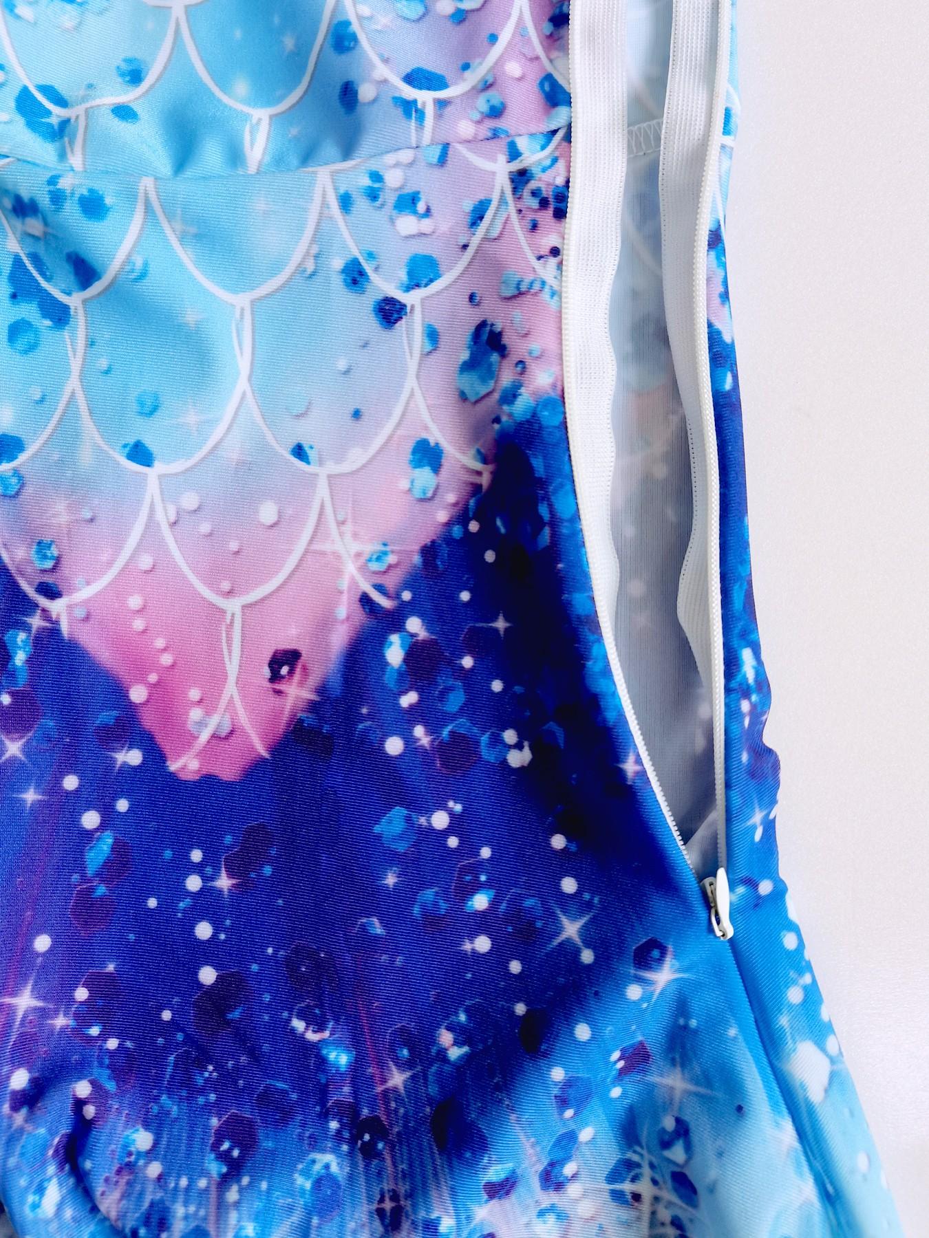 Girls Mermaid Tail Swimsuit, Sweet and Cute High Elastic Fabric for Heights 110-150cm, Includes Accessories for Beach Parties.Including a  mermaid tail bag, necklace, bracelet, earrings and a ring. Excluding tops, pants and black flippers.
