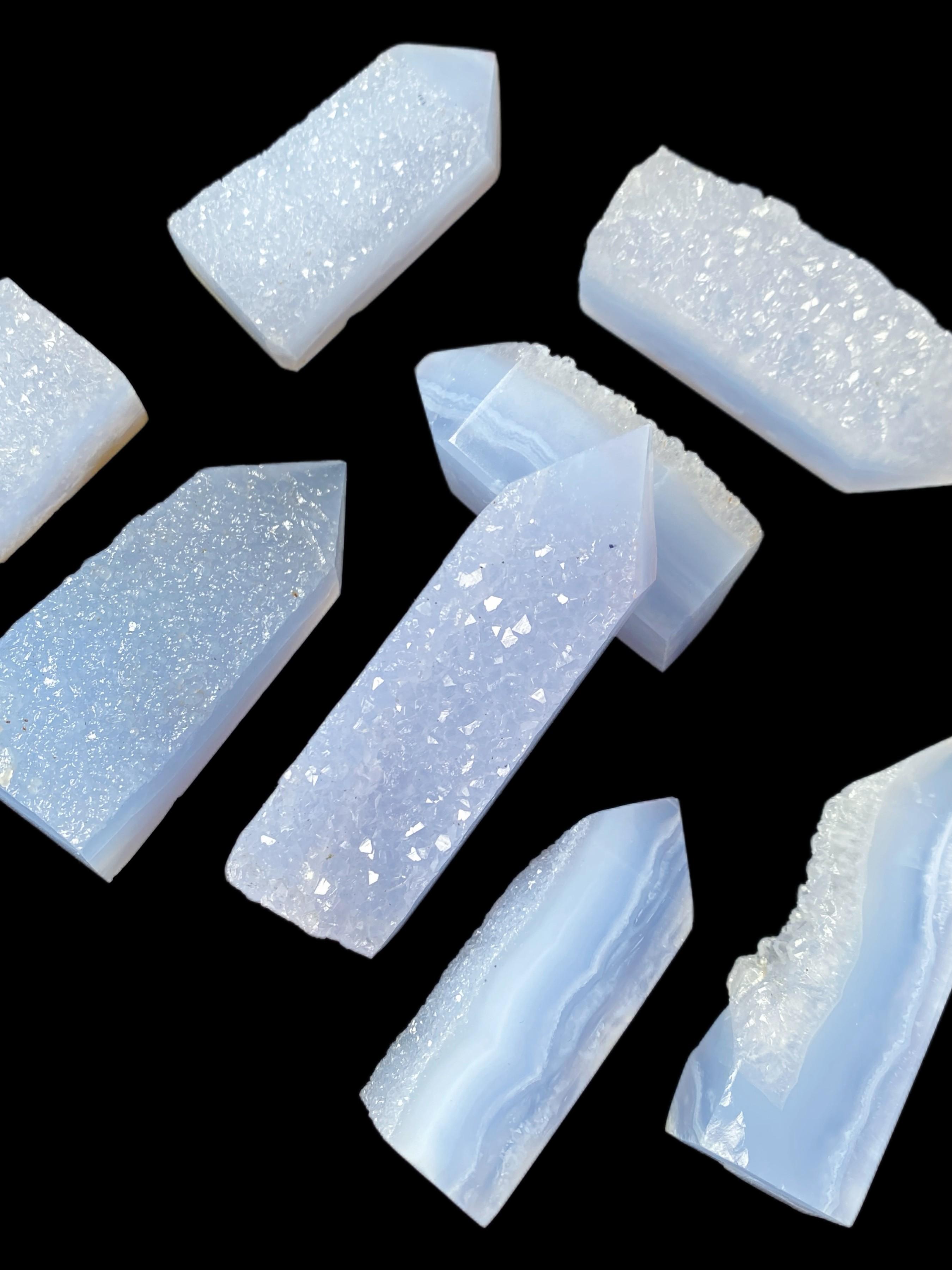 1PC exquisite blue agate point carving, suitable for holiday gifts for girls and female friends, Mother's Day gifts, the best choice for crystal collectors.