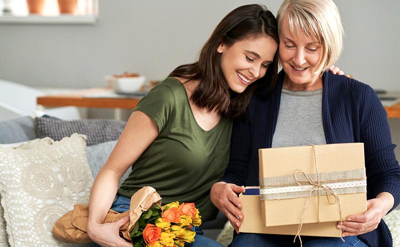 17''x 33'' King Size Electric Heating Pad, Extra Large Heating Pad XXL, Birthday Gifts for Women Men Mom Wife (Blue)