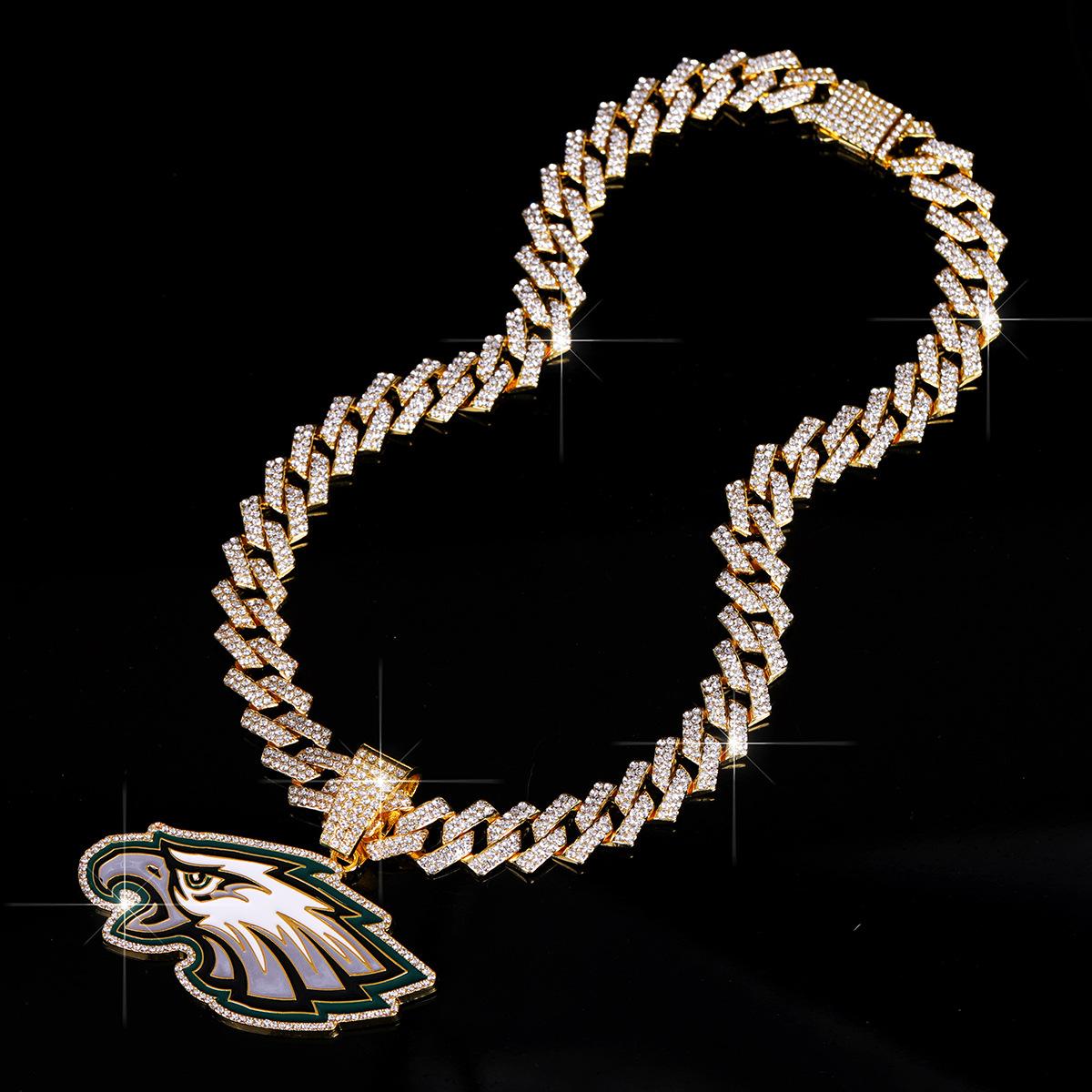Alloy pendant, fashionable and unique Philadelphia Eagles football team necklace, unisex street hip-hop style