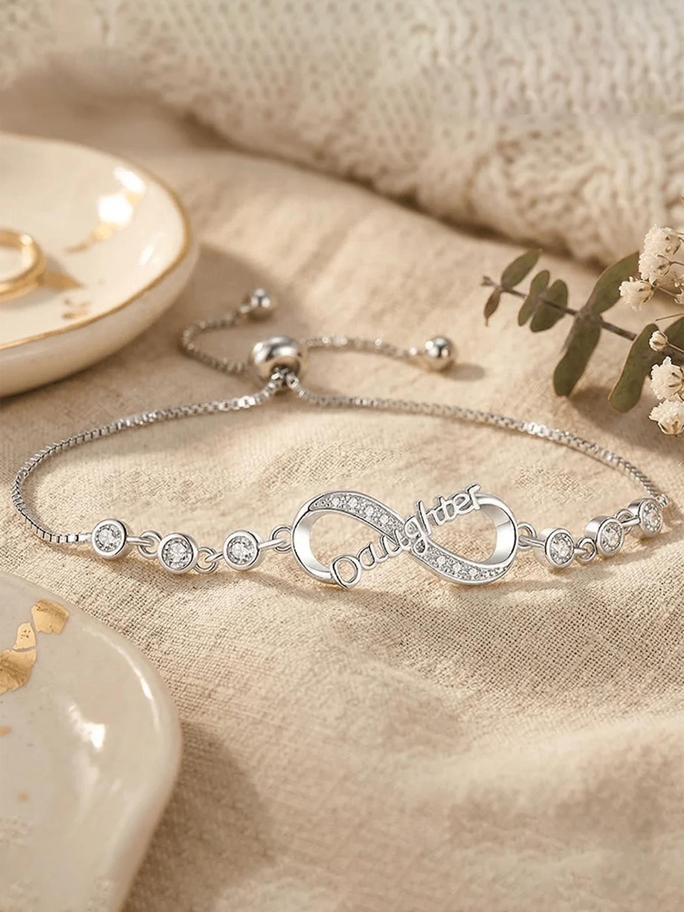 Mother's Day gift, a necklace set filled with endless tender love, adjustable infinity bracelet suitable for women. Give it to your daughter. As a Mother's Day gift for your mom, it can be a school season necklace gift or a Teacher's Day bracelet gift.