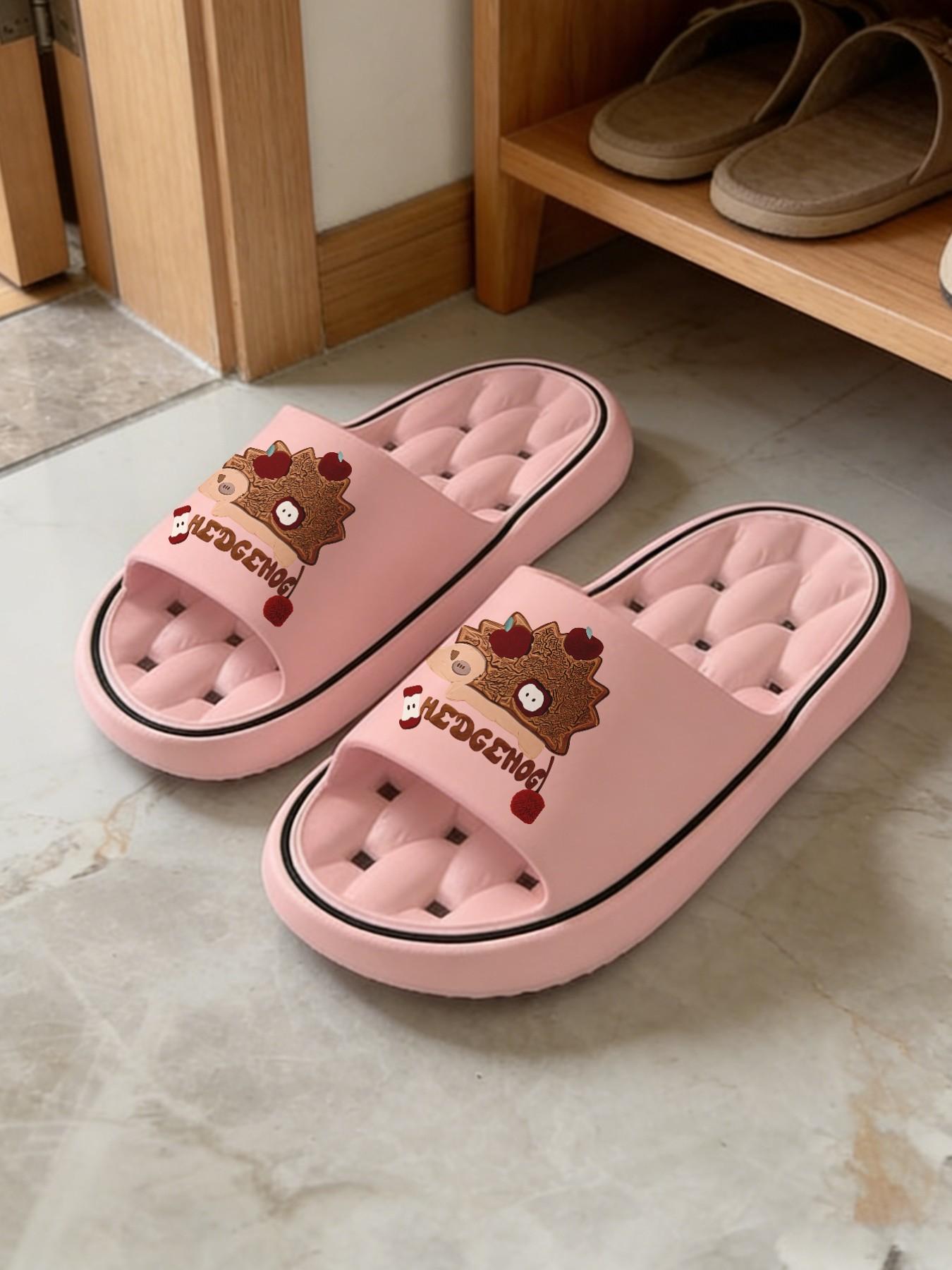 1 Pair Cartoon Hedgehog Apple Themed Printed Hollow Massage Thick Sole Slippers, Cute Soft Style, Non-slip Soft Sole, Quick-dry for Bathroom, Indoor & Outdoor Dual-use, Open Toe Slides, Bathroom Casual Slippers