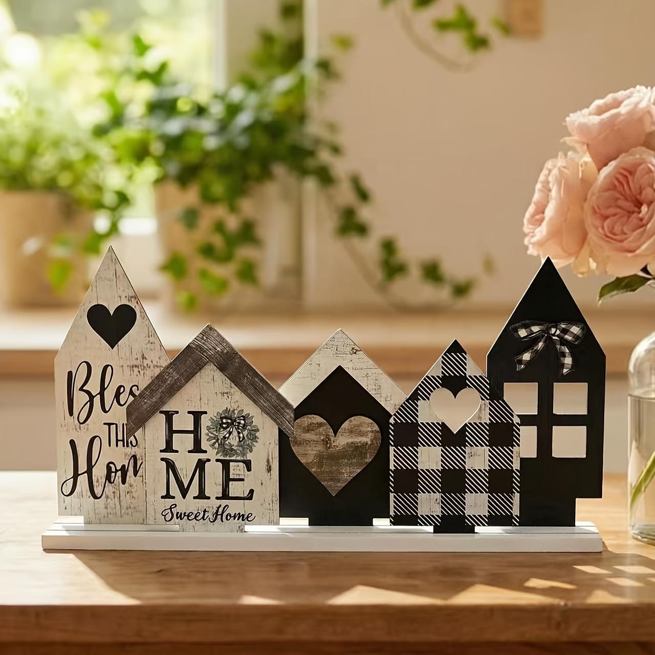 5 Piece Mini Wooden House Set, Nordic Style Home Decor, Vintage Holiday Decoration, Durable Wood, Handmade Look, Perfect Gift