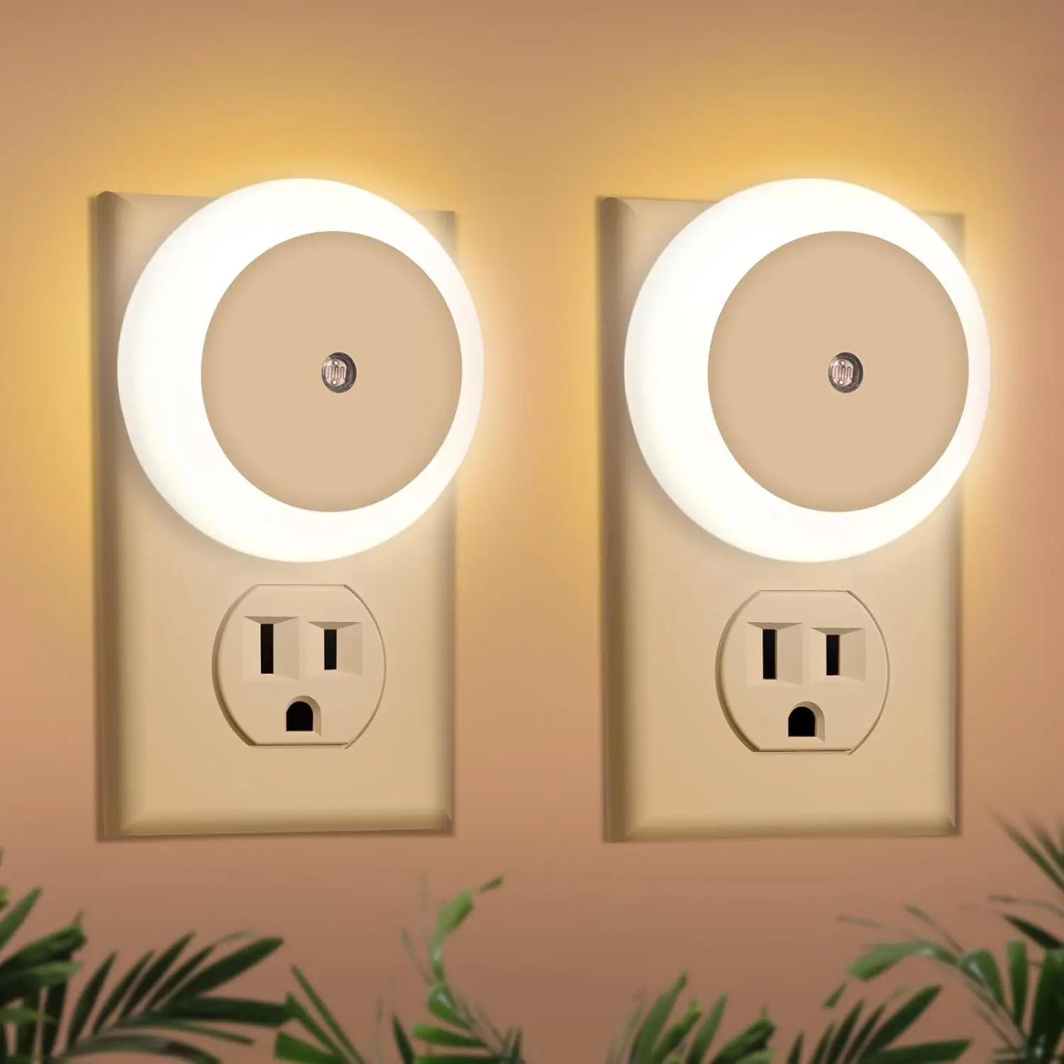 LED Dusk-to-Dawn Plug-in Wall Night Light - 3000K Warm White, 0.5W Auto-On/Off Socket Lamp for Bedroom, Bathroom, Home Improvement Lighting Accessories