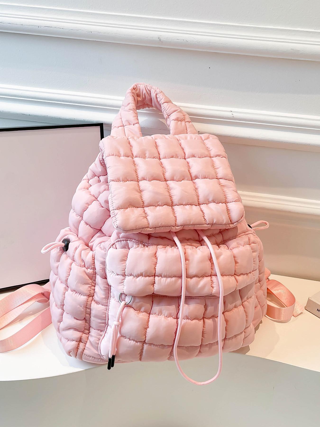 Fashionable and versatile simple diamond-patterned down jacket backpack, chain element personality creative shape backpack, niche and versatile multi-color optional, suitable for daily commuting, short-distance travel, etc.