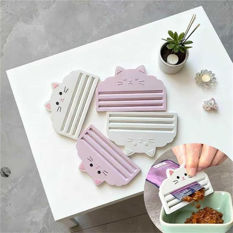 3D Printed Cat Treat Squeezer 3 Adjustable Modes Easy Tube Dispensing Tool Portable Cat Lick Food Strip Extruder Feeding Helper