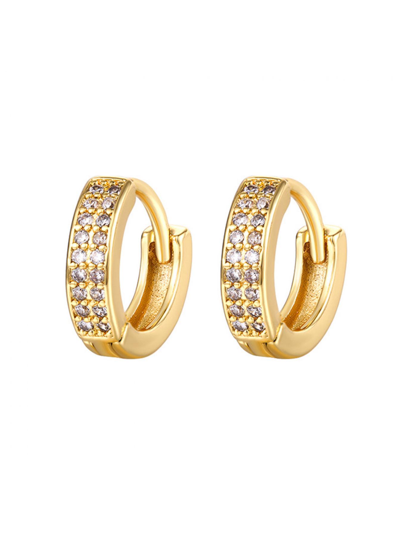 Super Flash double-row stud earrings with a unique design. A gift for your girlfriend featuring earlobes and earclips.