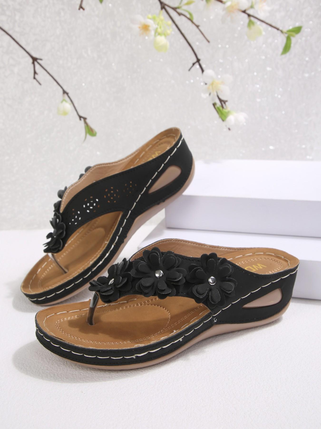 Women's 3D Floral Wedge Casual Outdoor Sandals, Perforated Hollow Out Thick Sole, Soft Anti-Slip Outdoor Flip Flops, Summer Beach Vacation Versatile Mom Shoes