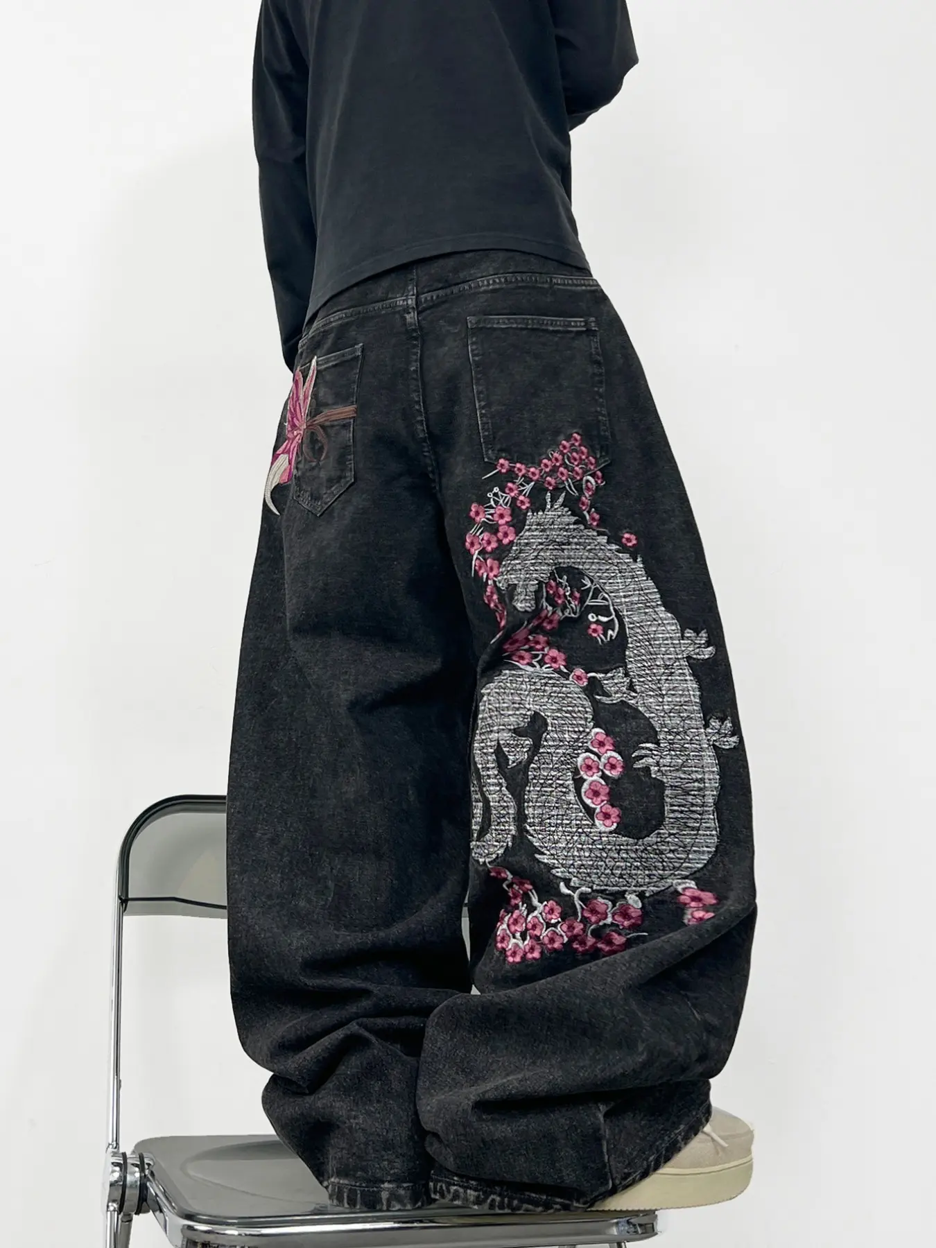 Men's Washed Wide Leg Jeans, Dragon Pattern Back, Heavy Embroidery, American High Street Style, Loose Fit, All Seasons